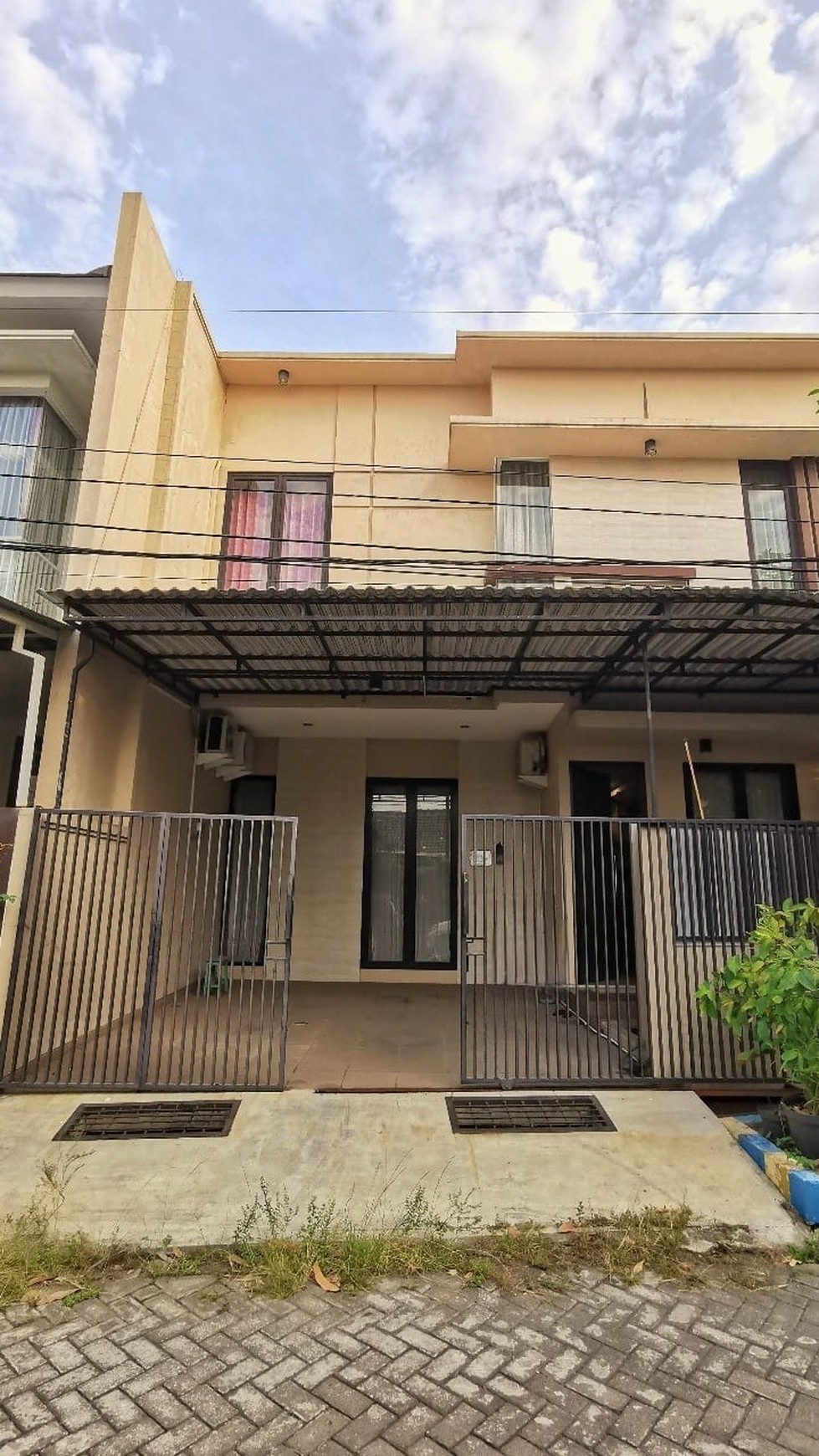 Dijual Rumah Bagus Siap Huni Dekat MERR Di Rungkut, Surabaya