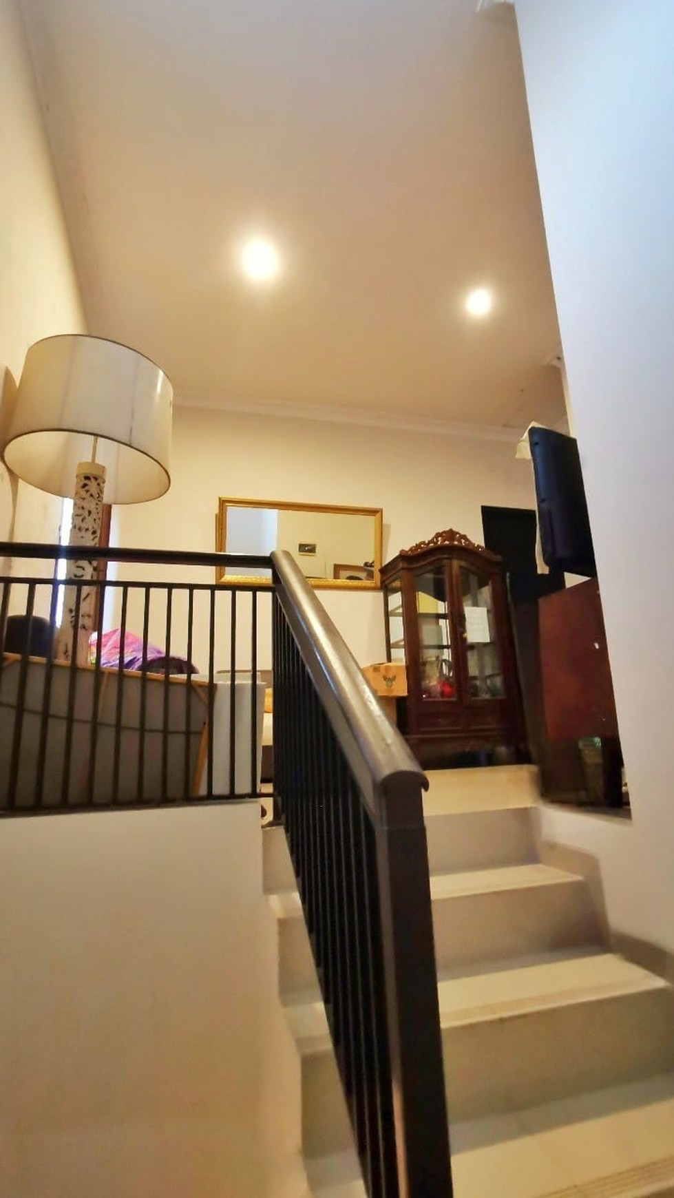 Dijual Rumah 2 Lantai Dekat Jalan MERR Rungkut, Surabaya