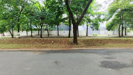 Termurah. Kavling depan jalan utama di Serpong Lagoon, Serpong