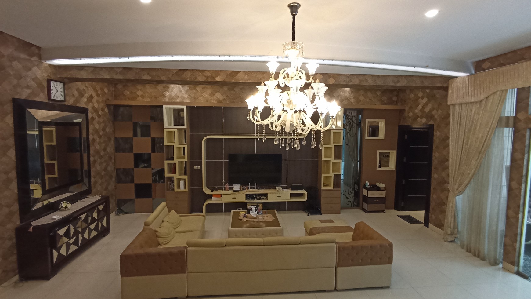 Rumah Hitung Tanah Area Cipete