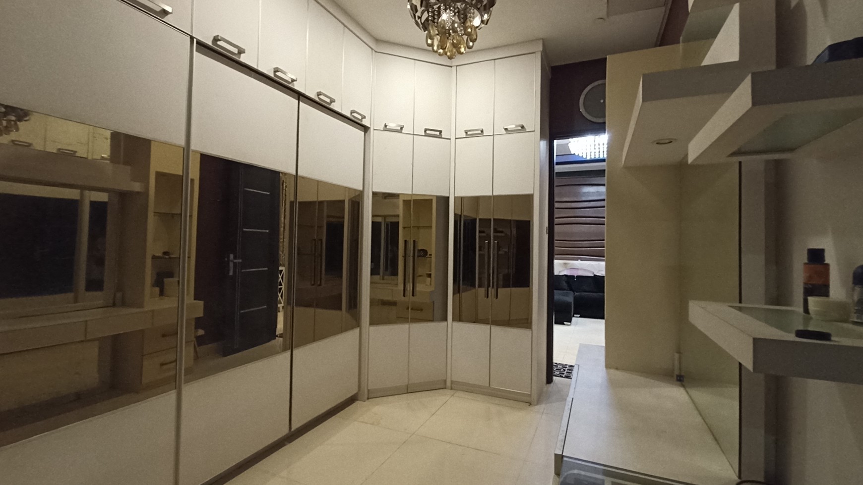 Rumah Hitung Tanah Area Cipete