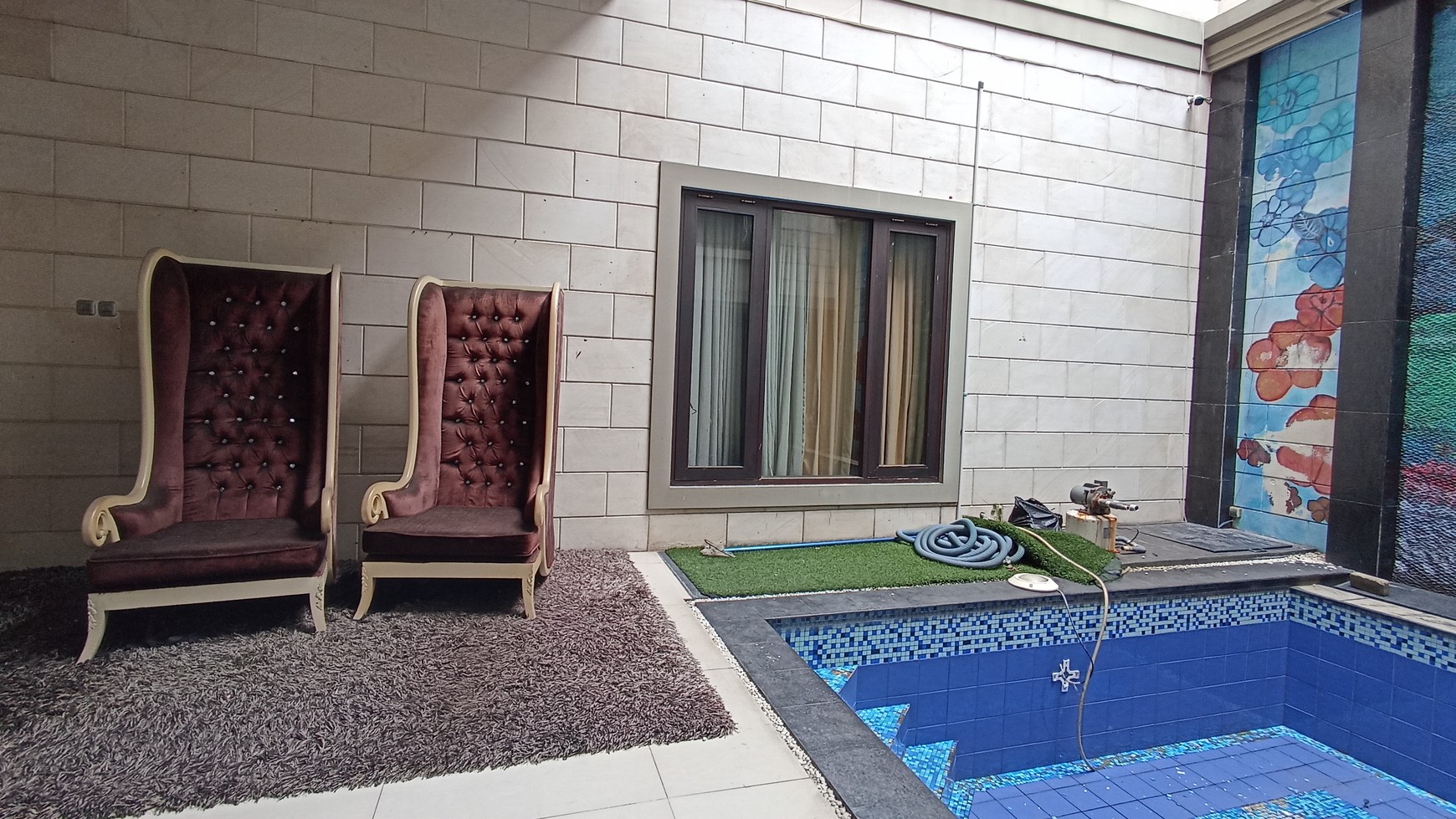 Rumah Hitung Tanah Area Cipete