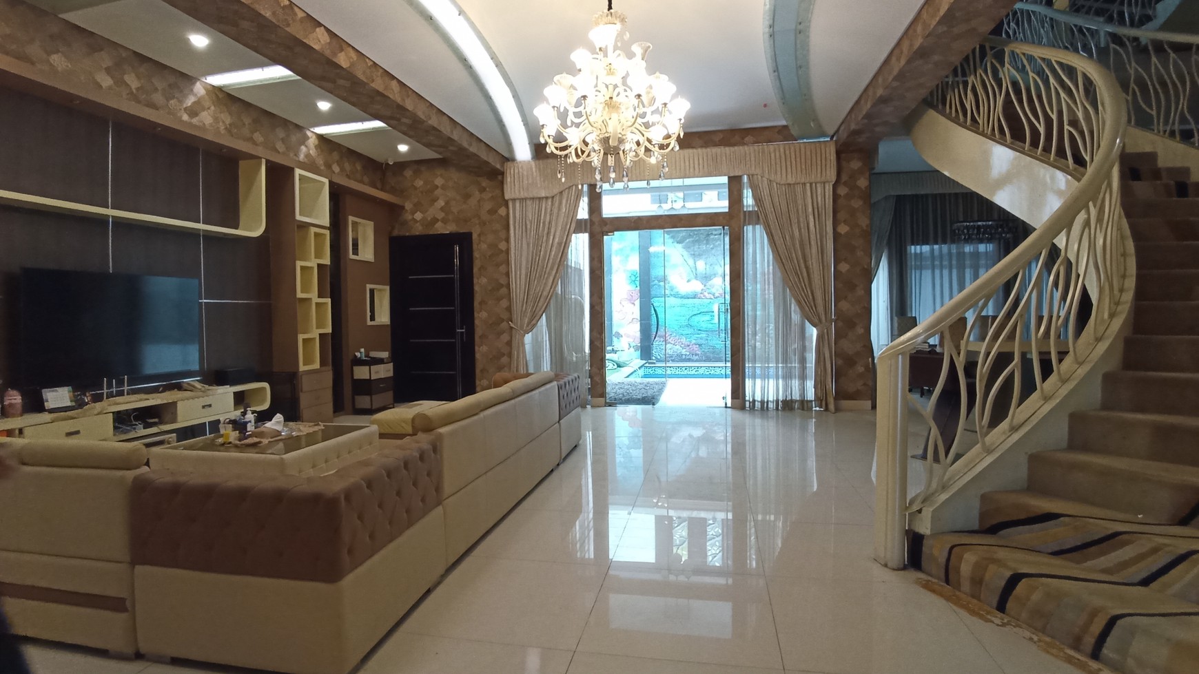 Rumah Hitung Tanah Area Cipete