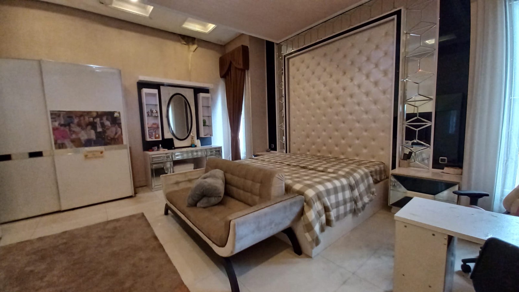 Rumah Hitung Tanah Area Cipete