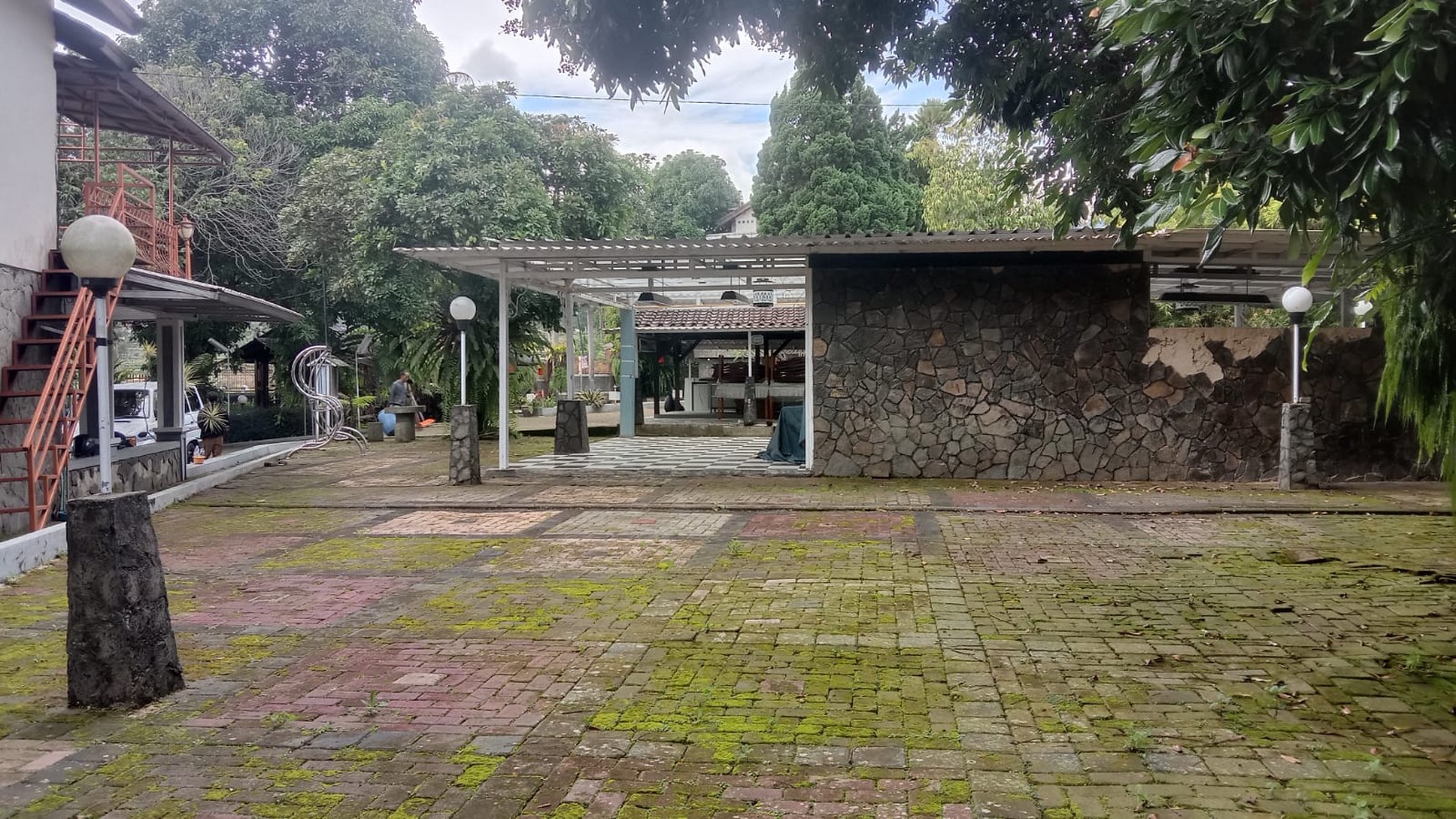 Rumah Hitung Tanah Area Cipete