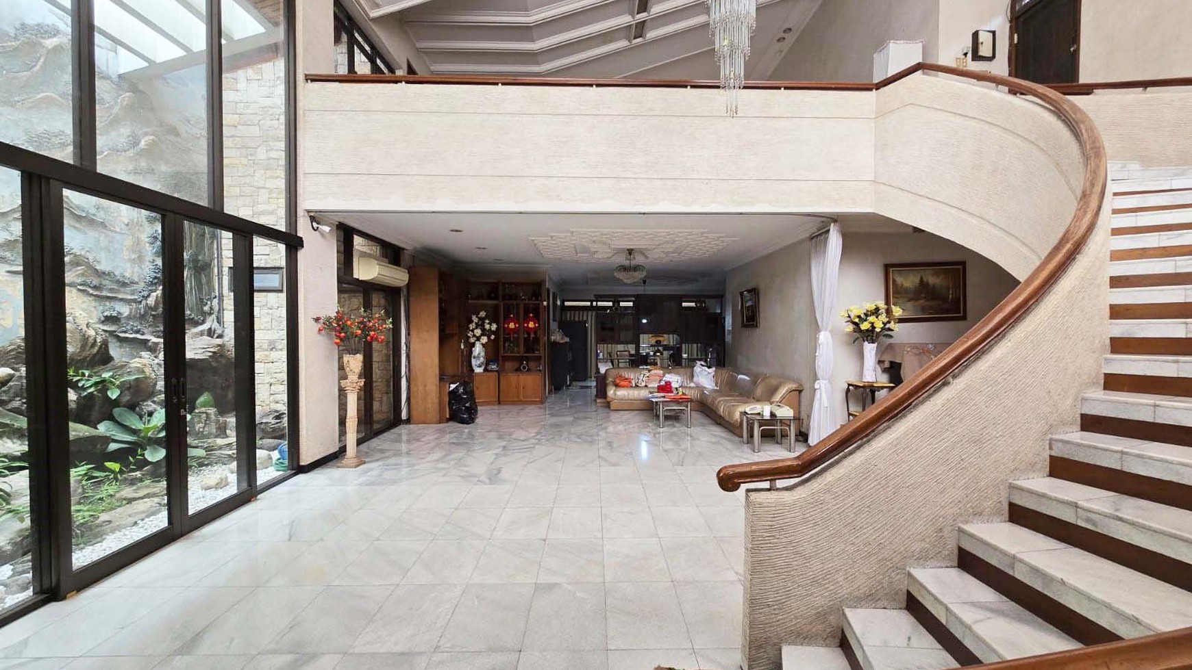 Rumah Hitung Tanah Area Cipete