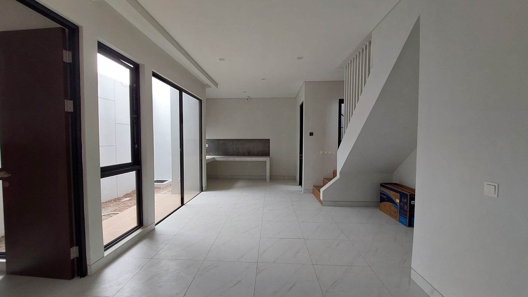 Rumah Brand New Mississippi Kota Wisata