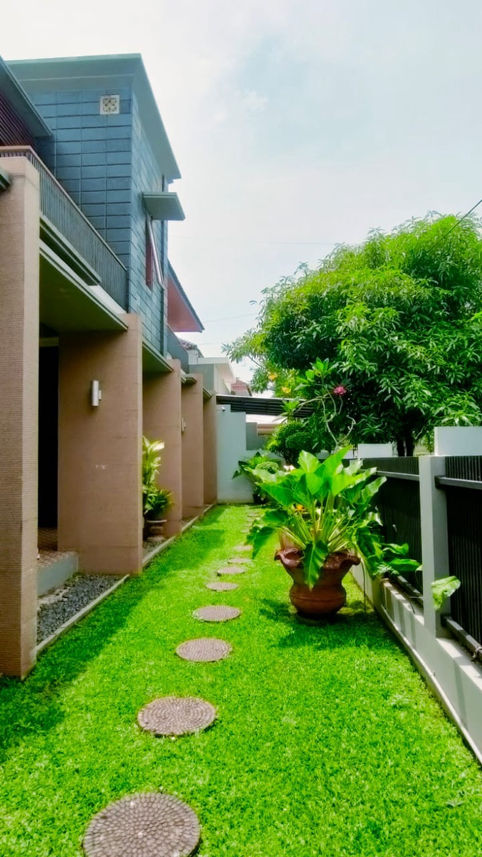 Rumah Cantik dan Siap Huni di Bintaro Jaya Sektor 3