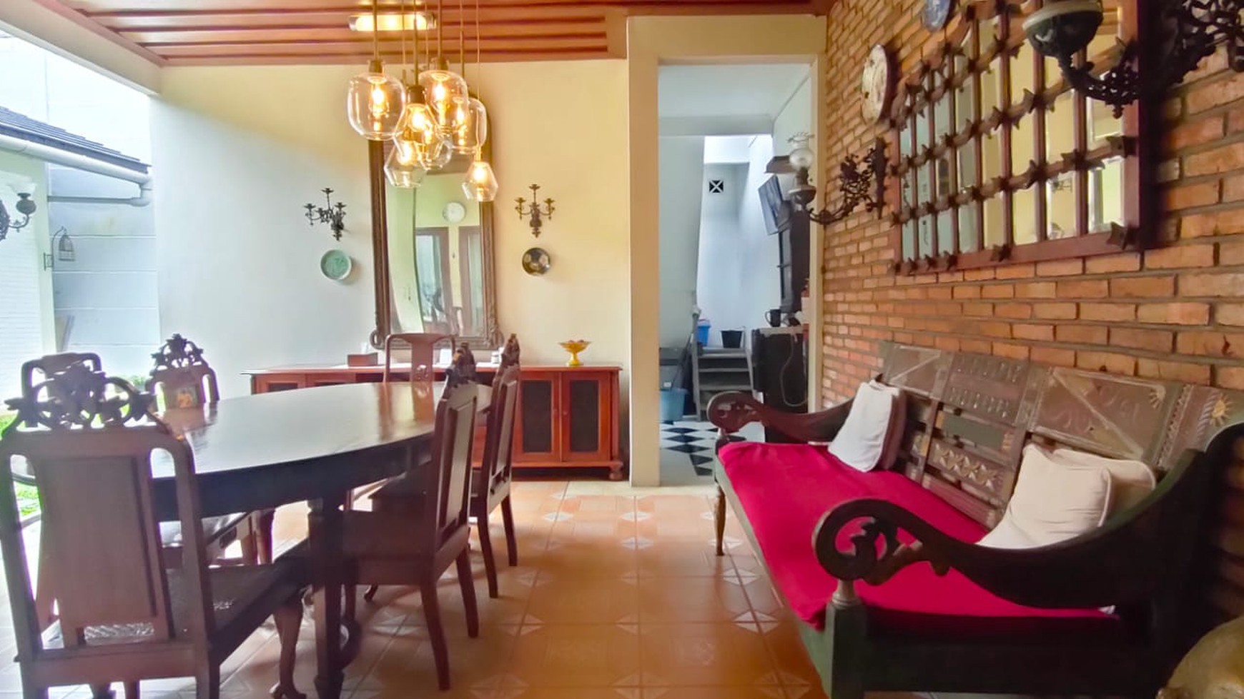Rumah Cantik dan Siap Huni di Bintaro Jaya Sektor 3