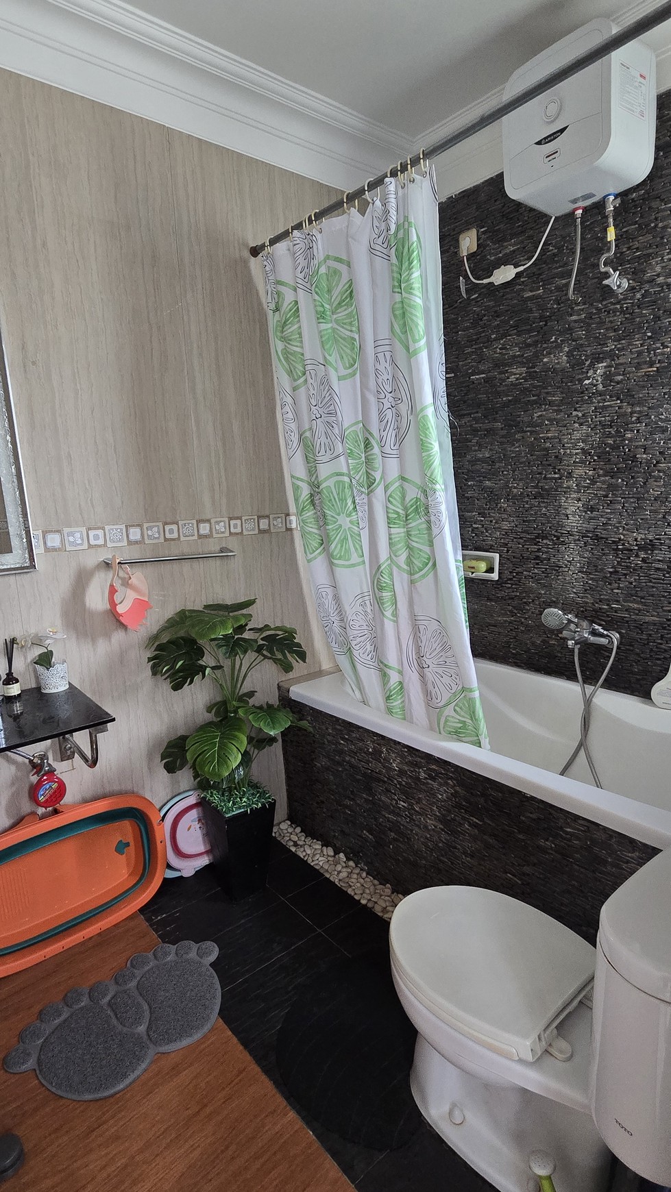 Rumah CASTILLA BSD CIty cluster dengan Club House, dekat Pasar Modern BSD