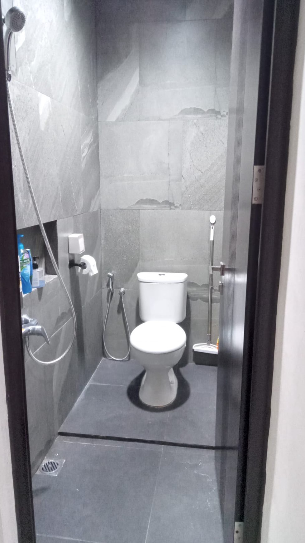 Rumah Minimalis nempel Gading Serpong dijual dengan harga menarik