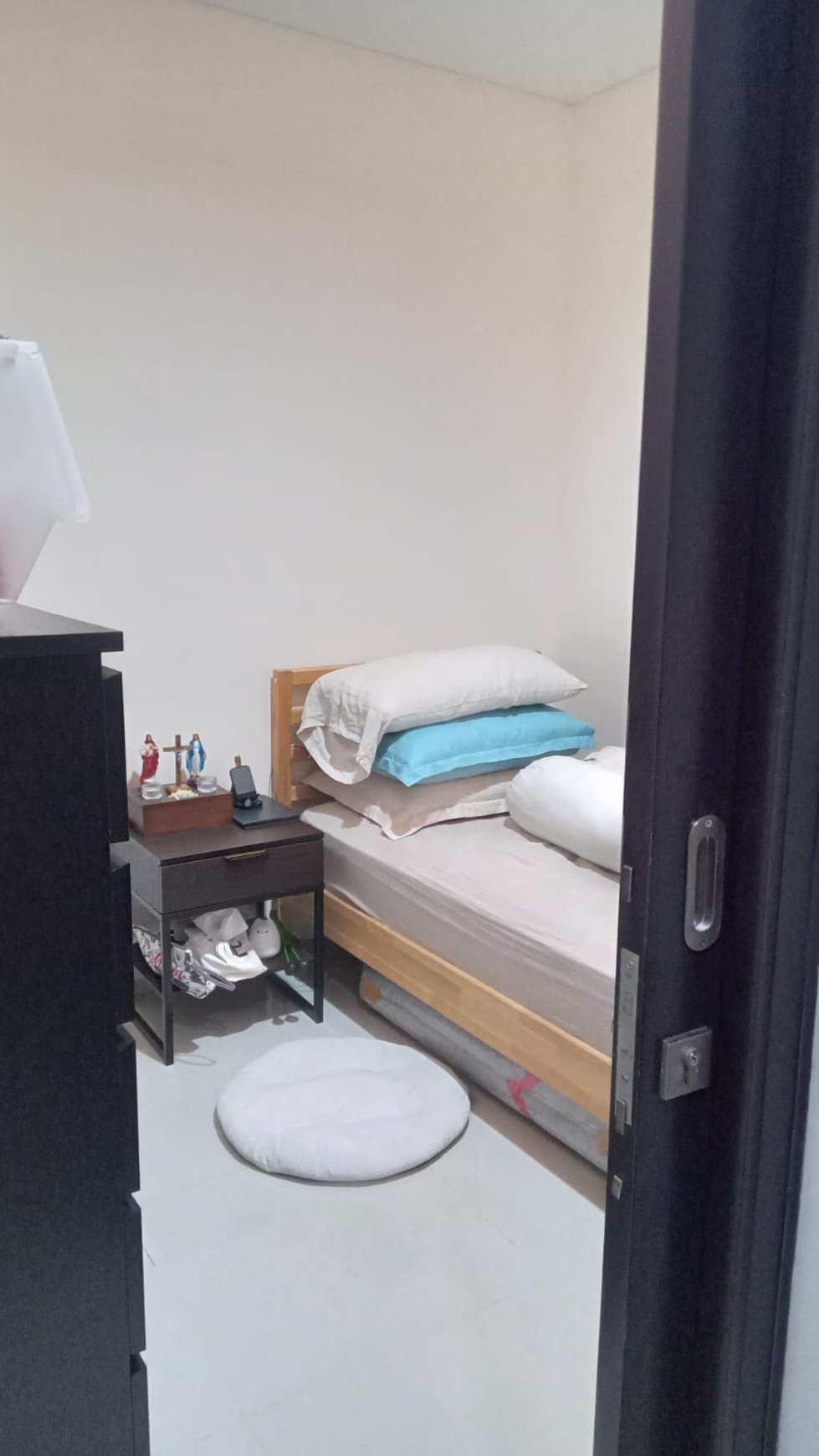 Rumah Minimalis nempel Gading Serpong dijual dengan harga menarik