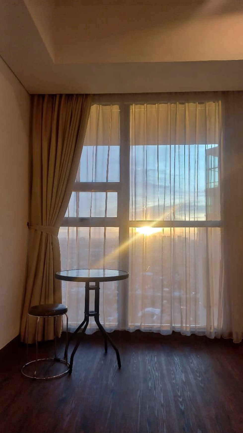 Apartemen Kemang Village Tower Intercon Unit Studio - Harga Terbaik