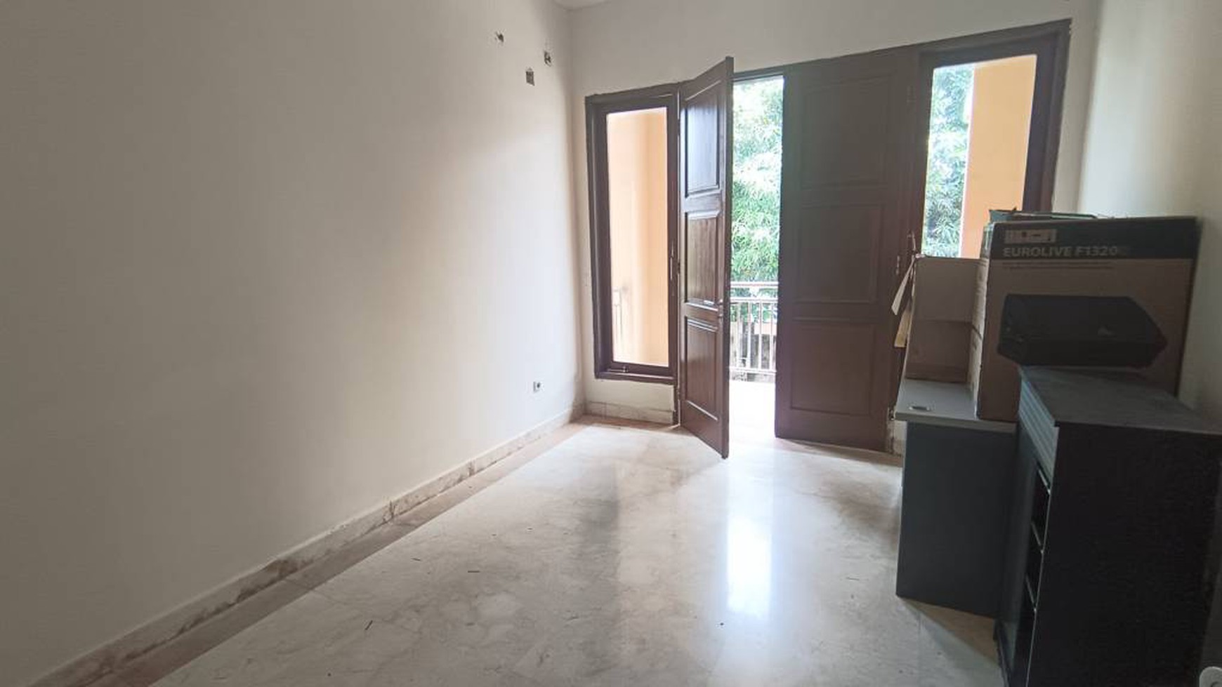 Townhouse Asri & Nyaman Lokasi Strategis di Fatmawati, Pondok Labu, Jakarta Selatan