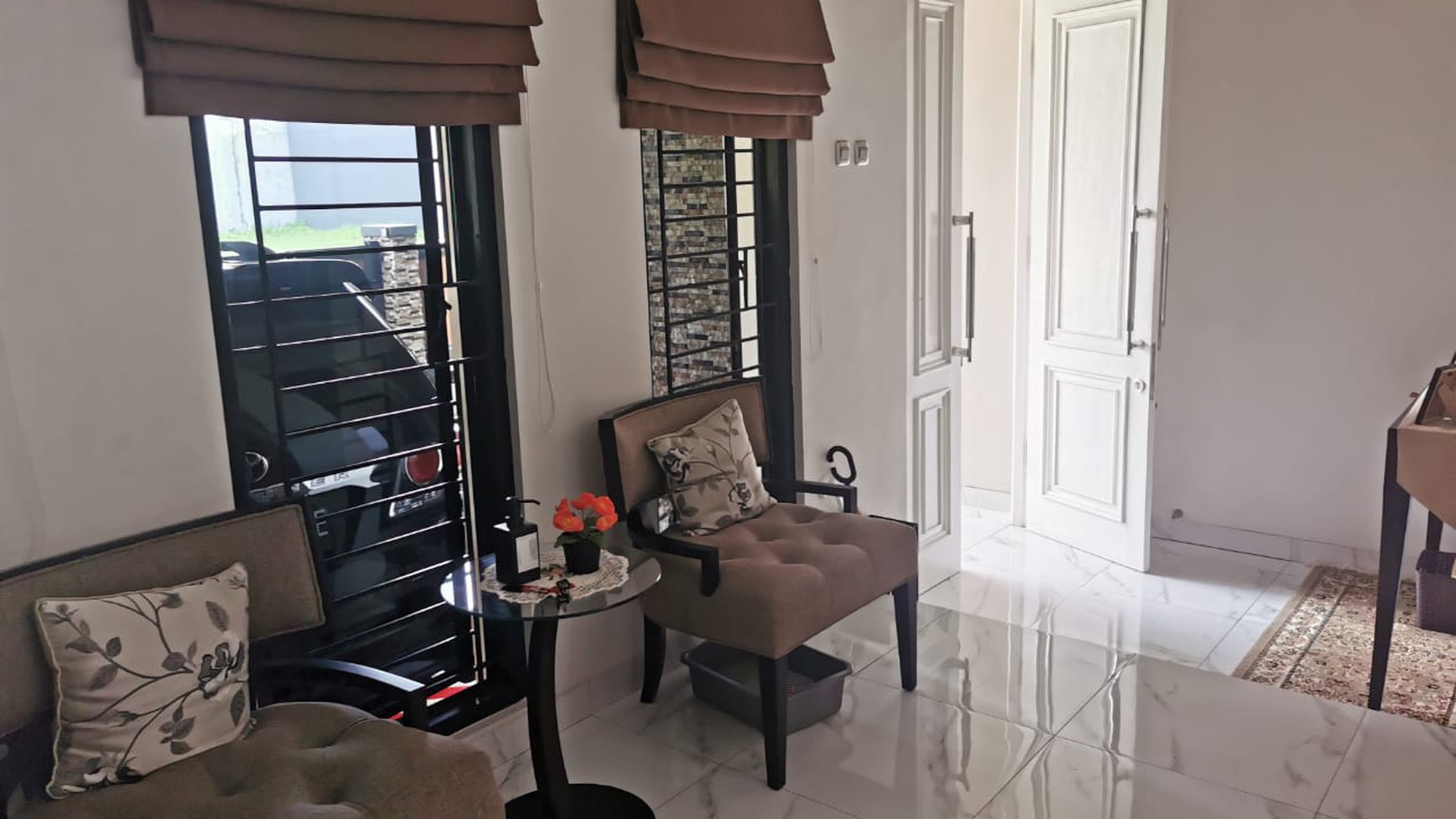 Rumah Cantik siap huni area BIntaro Menteng Tangerang Selatan.