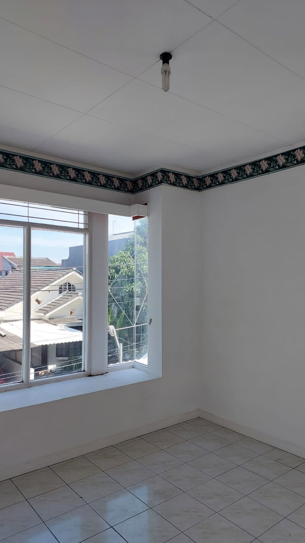 Rumah 2 lantai di bintaro Jaya sektor 5