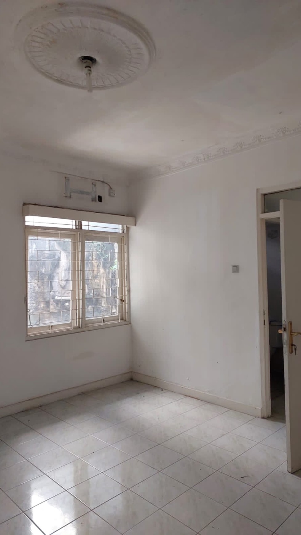 Rumah 2 lantai di bintaro Jaya sektor 5