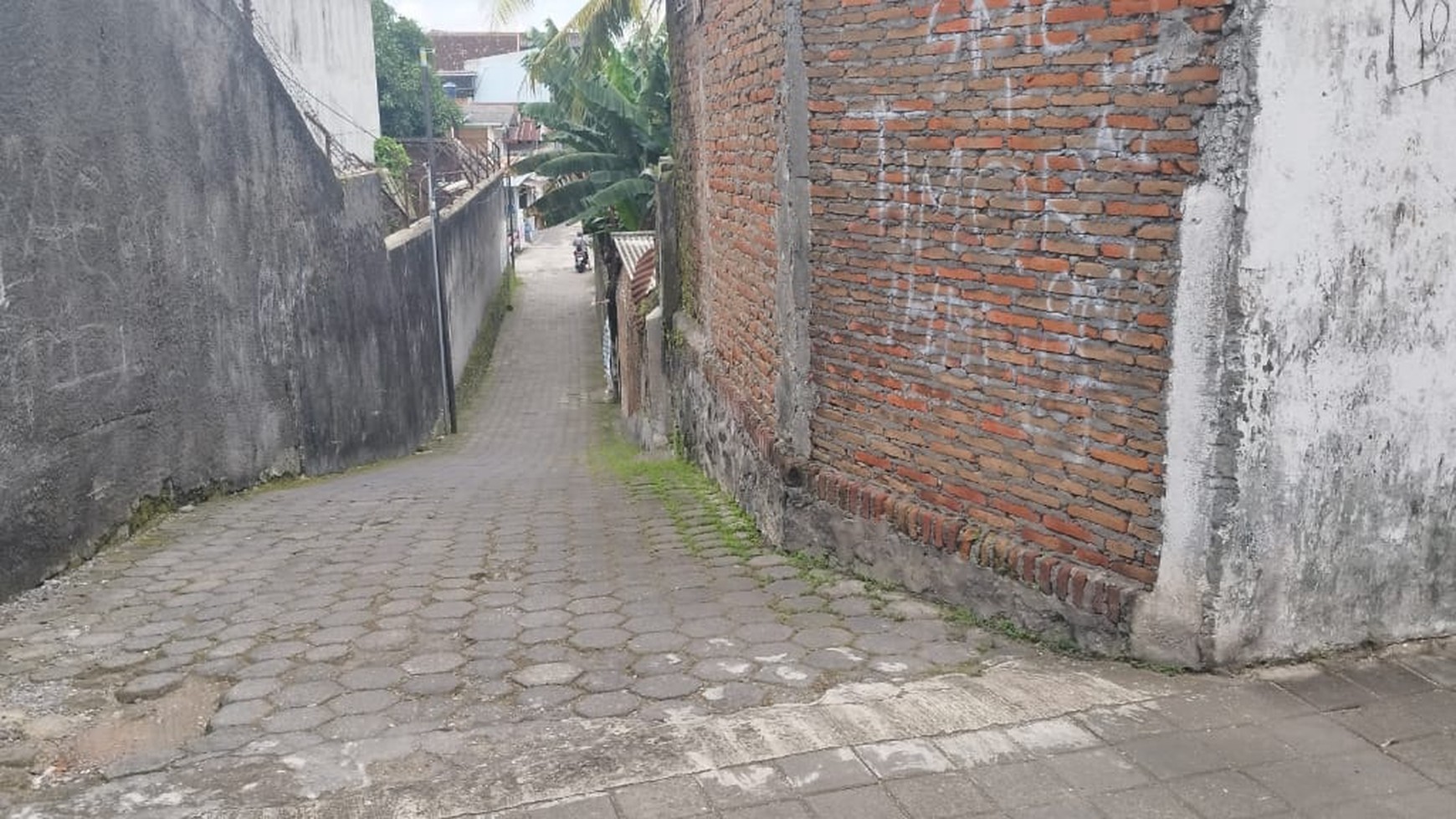 Tanah dengan Luas 587 Meter Persegi Lokasi di Tengah Kota Dekat Tugu Yogyakarta