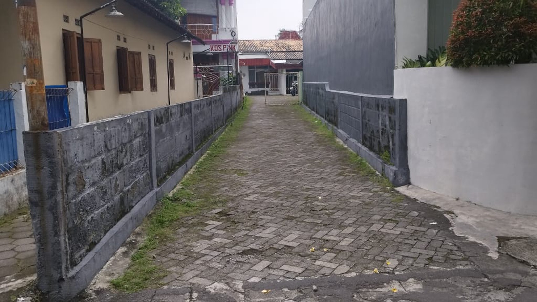 Tanah Luas Lokasi Strategis Tengah Kota Cocok Untuk Kost Dekat Jalan Taman Siswa