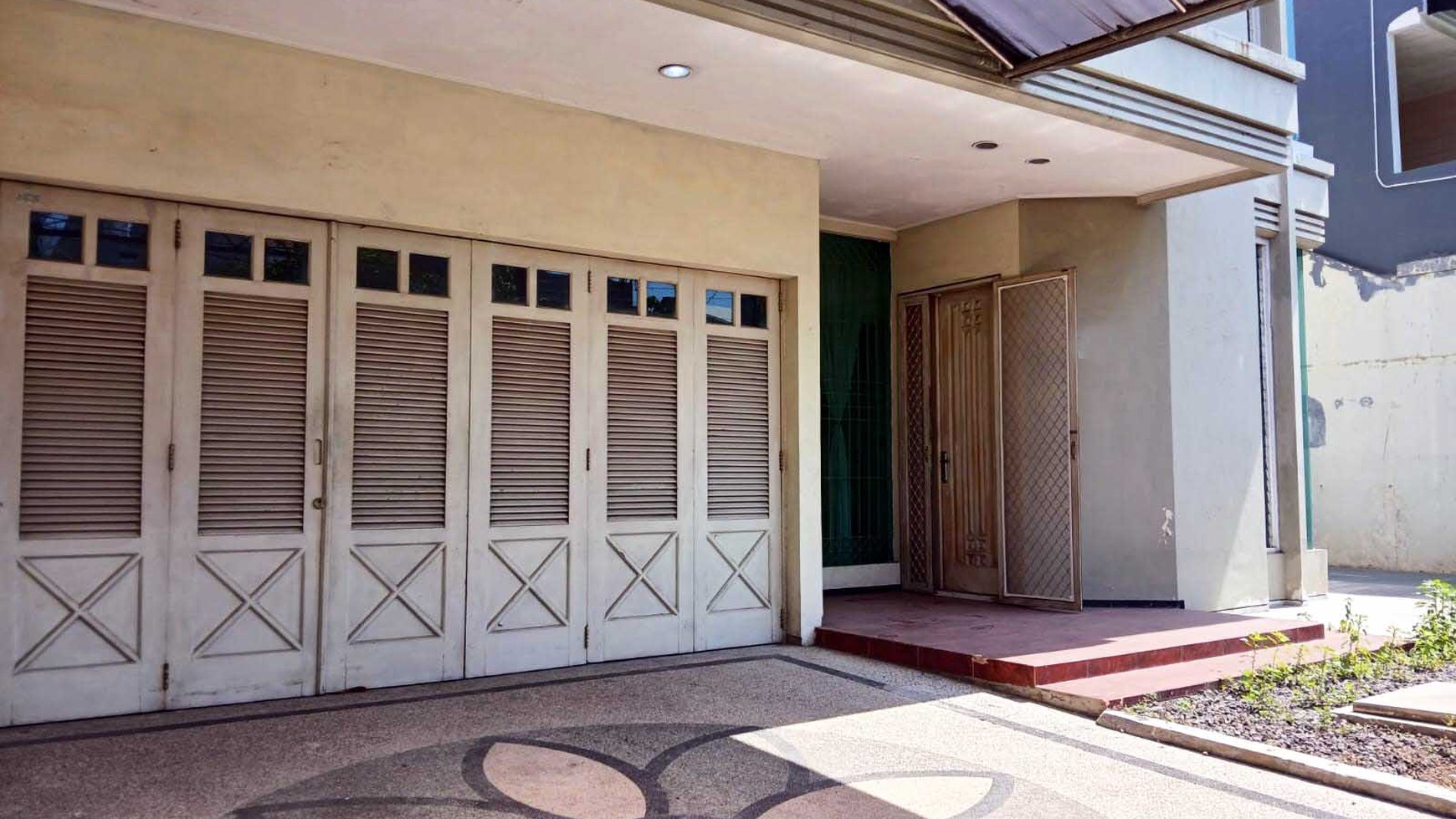 Rumah Hitung Tanah Area Cipete