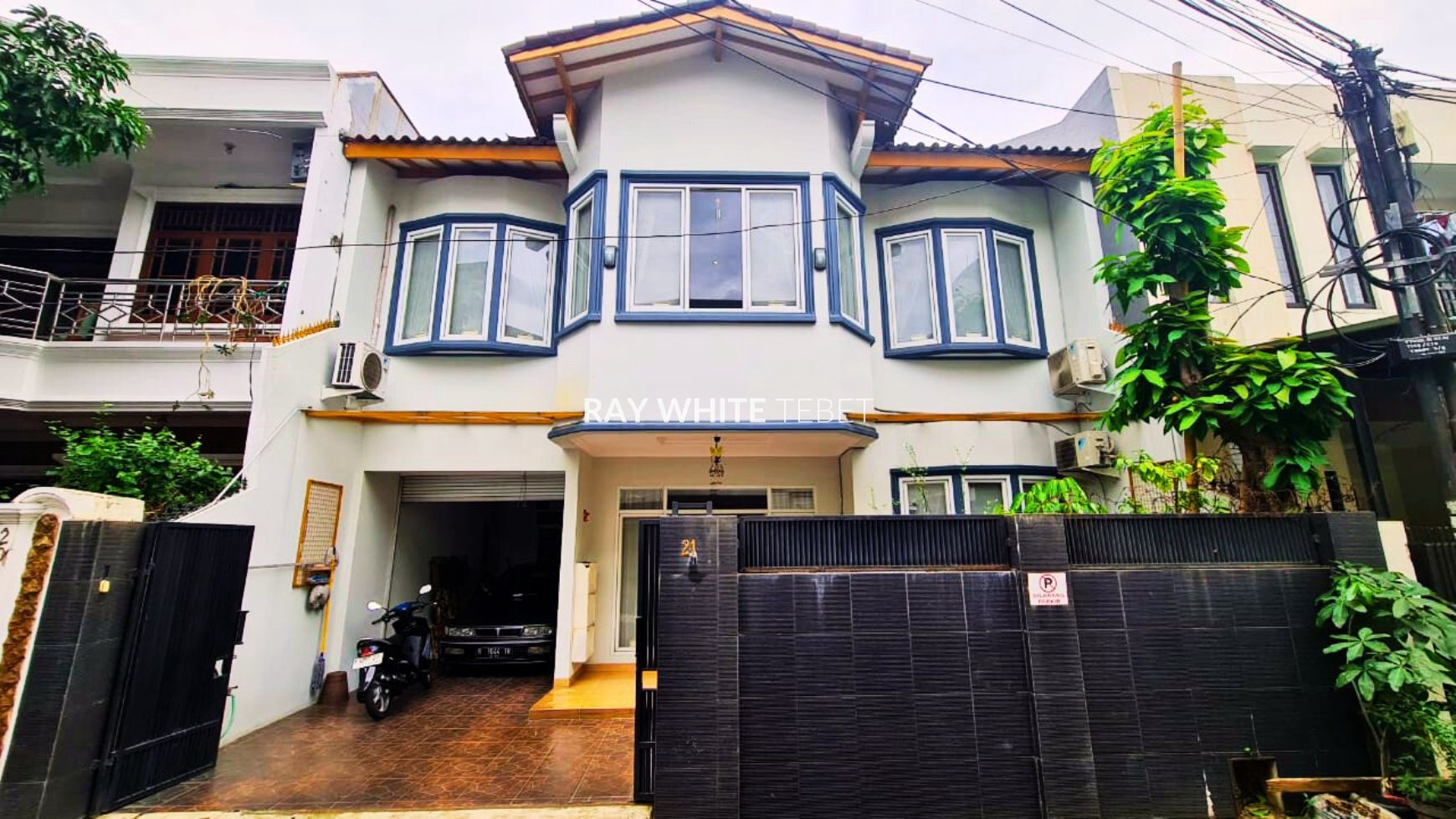 Rumah 2 Lantai SHM Siap Huni di Tebet, Jakarta Selatan
