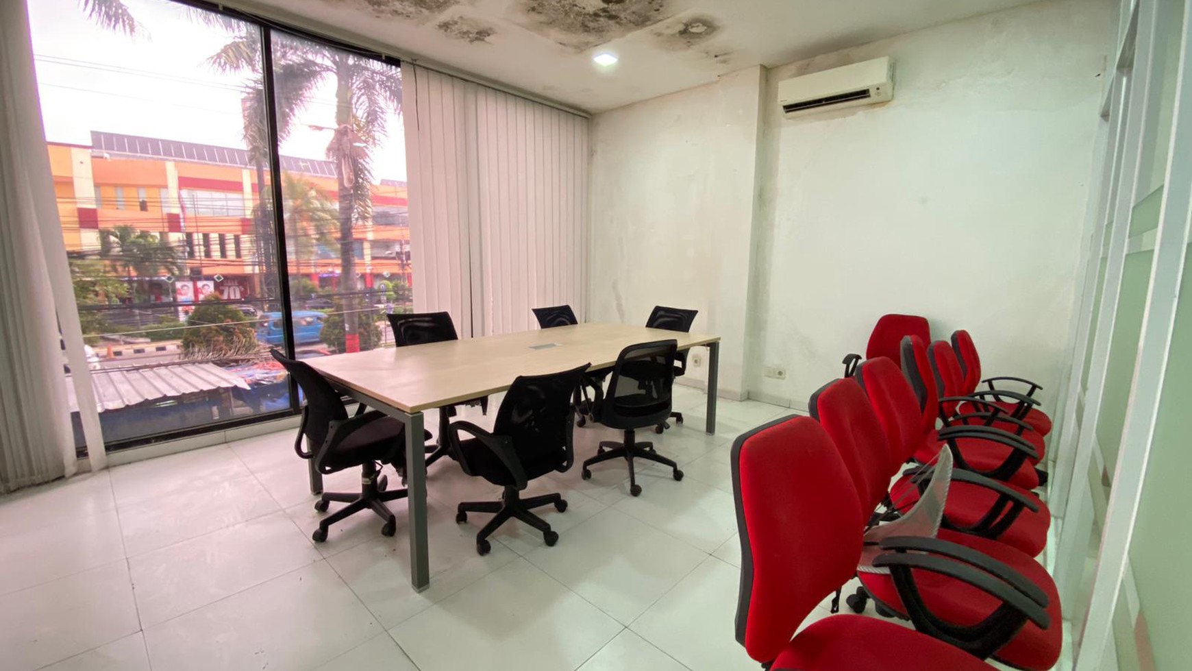 Ruko 3 Lantai Siap Pakai di Cinere Lokasi Strategis Dekat RS & Mall