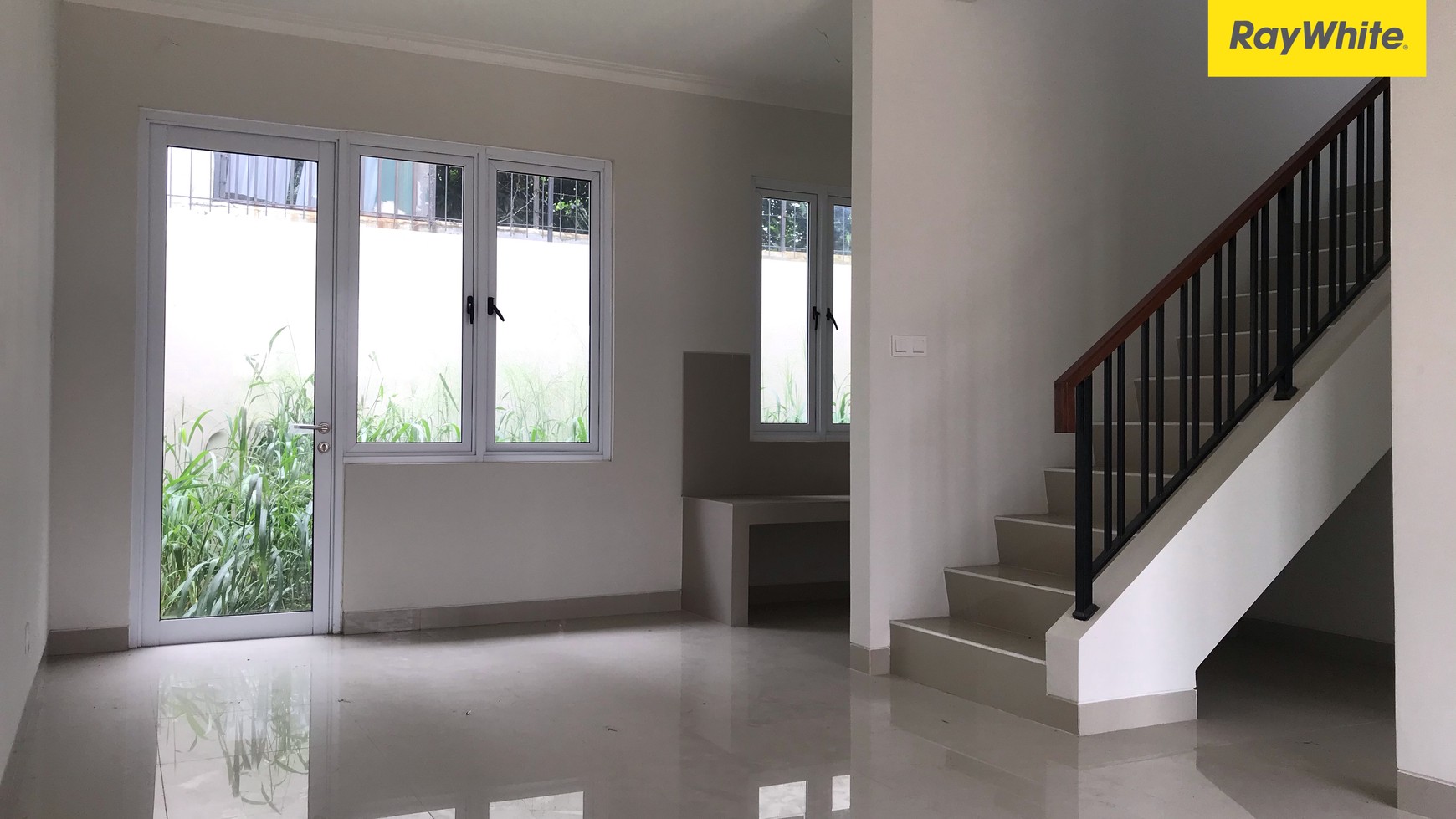 Rumah di Kota Wisata, Cibubur