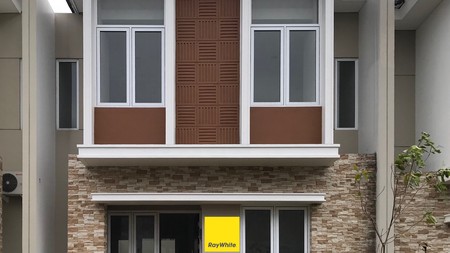 Rumah di Kota Wisata, Cibubur