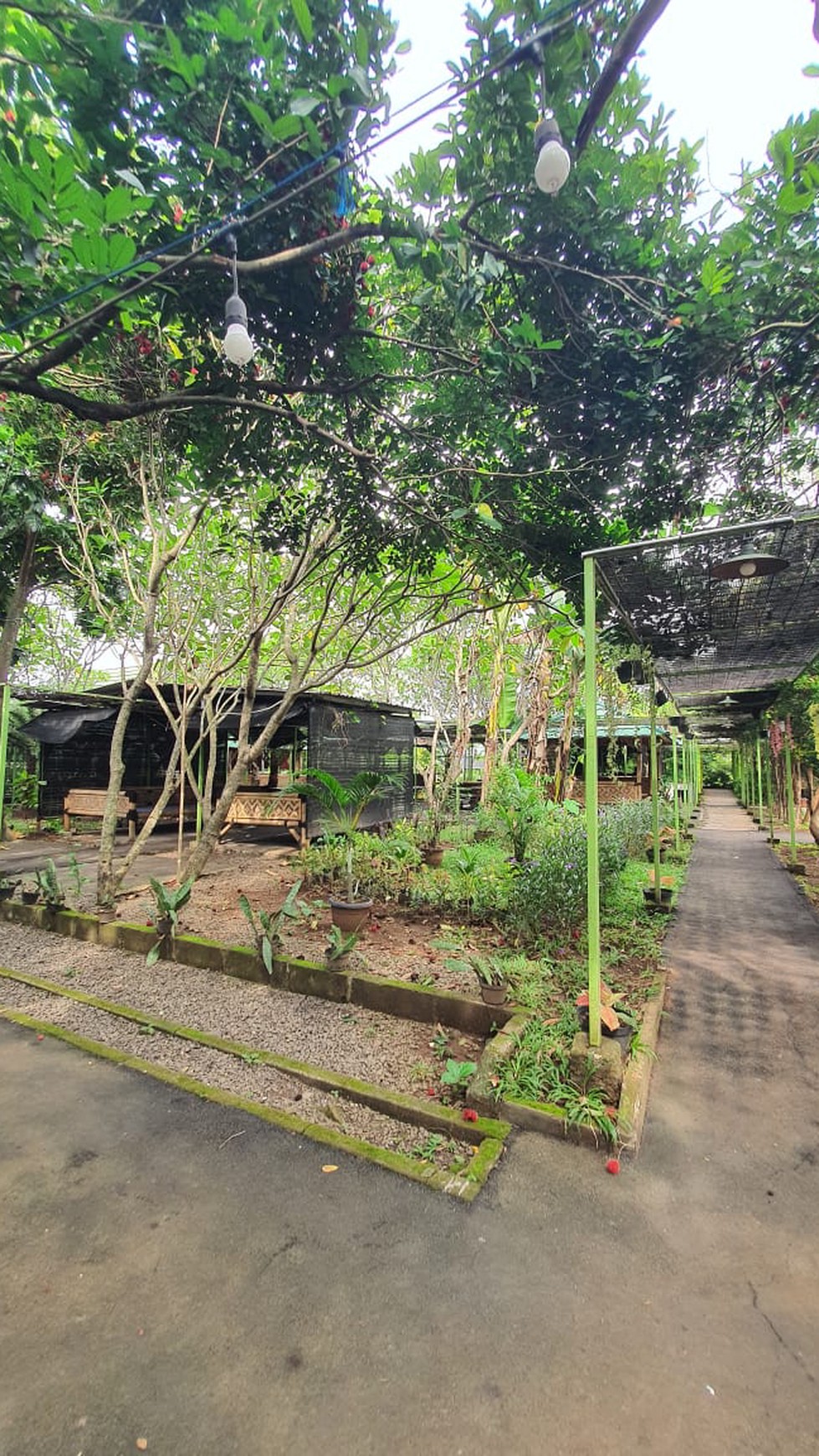 Dijual Kavling + Saung Lokasi Strategis di@Serpong Utara, Tangerang Selatan