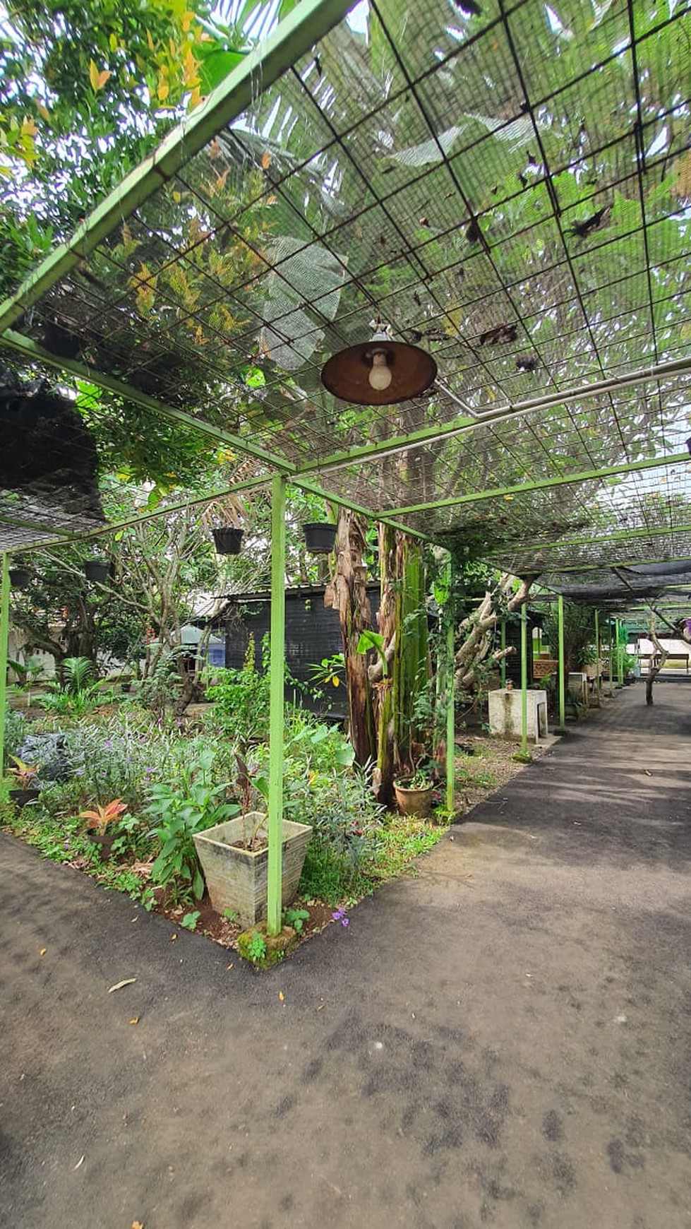 Dijual Kavling + Saung Lokasi Strategis di@Serpong Utara, Tangerang Selatan
