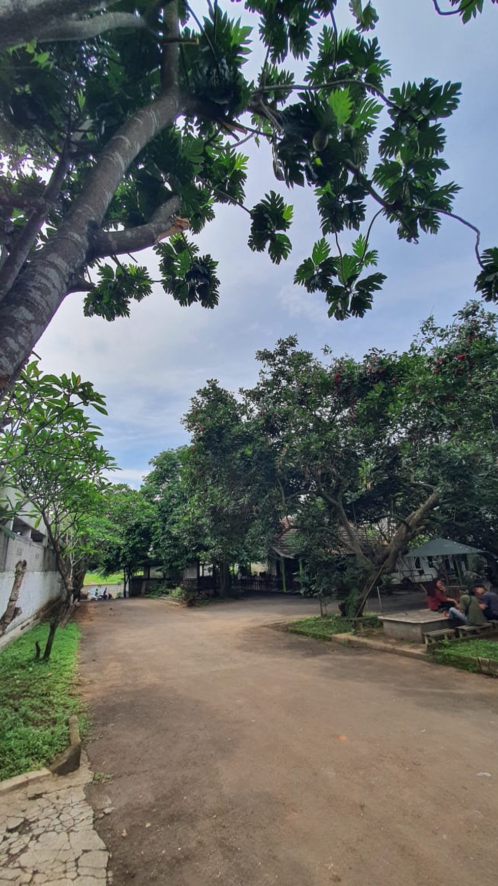 Dijual Kavling + Saung Lokasi Strategis di@Serpong Utara, Tangerang Selatan