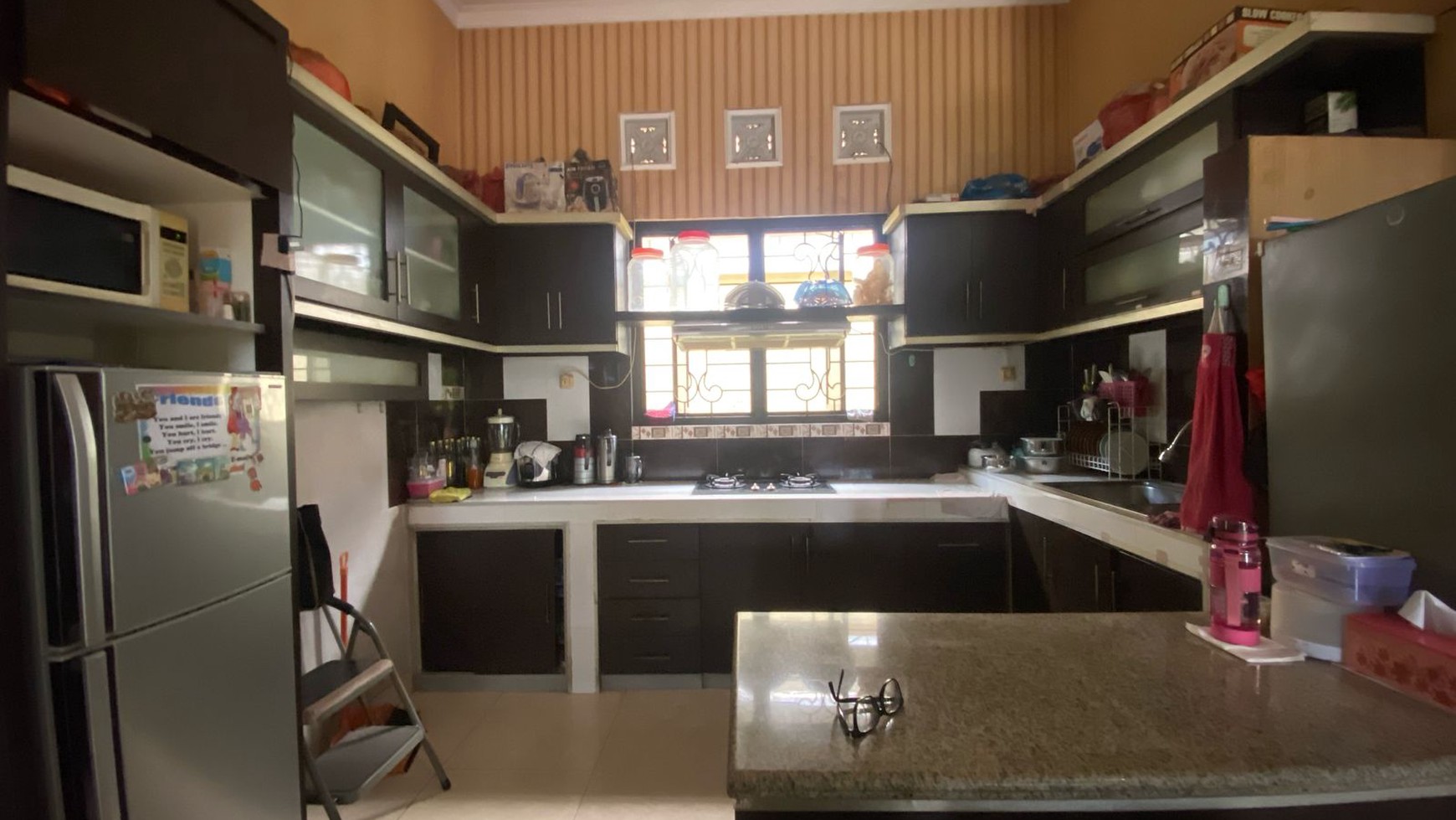 RUMAH ASRI 1 LANTAI DENGAN TANAH LUAS DI JATISARI