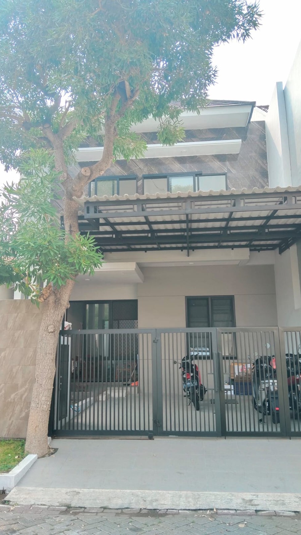 Rumah Dijual Di Pakuwon City, Surabaya Timur