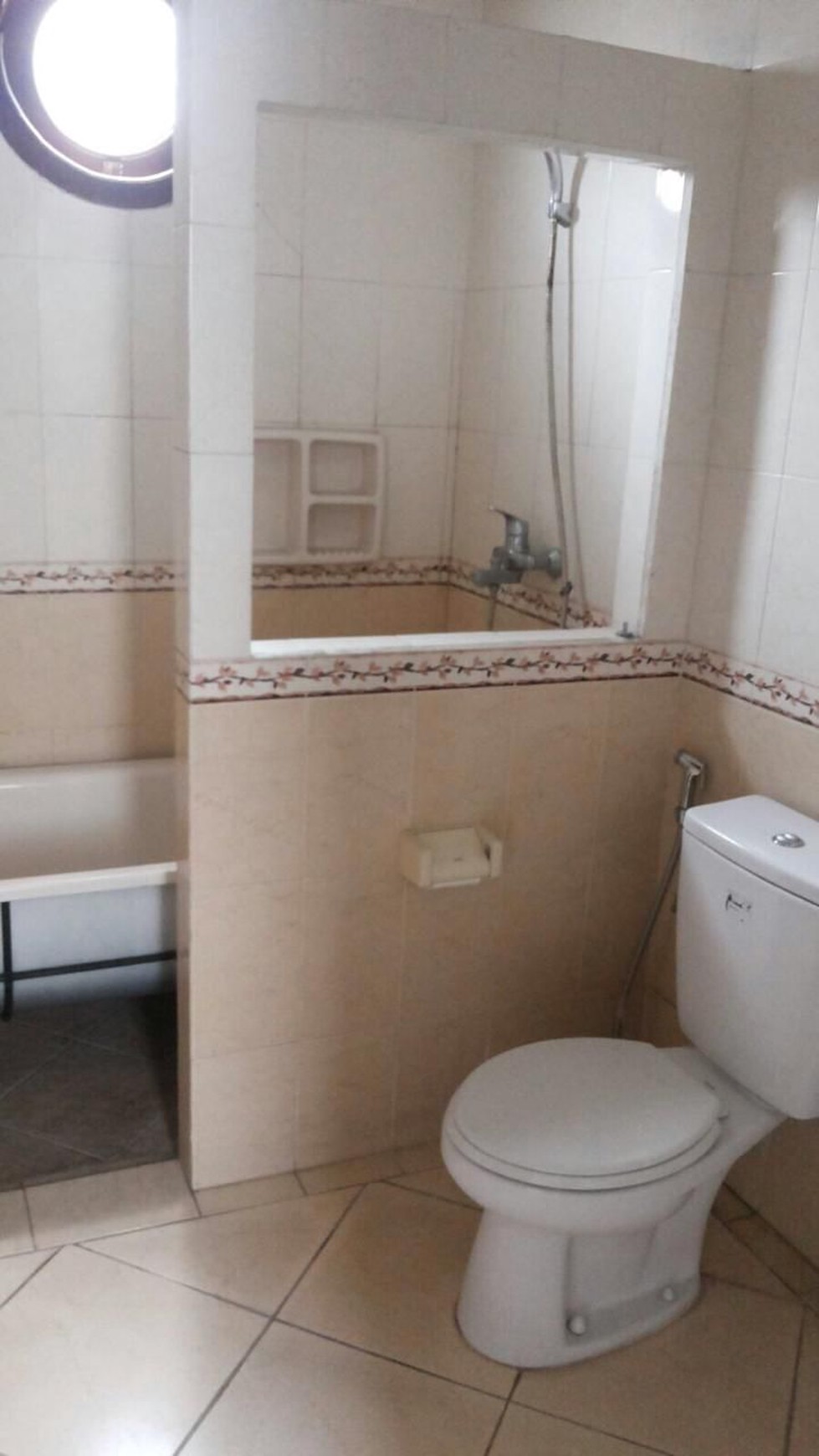Rumah dalam komplek Kemang, jaksel