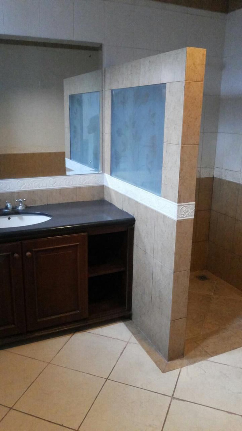 Rumah dalam komplek Kemang, jaksel