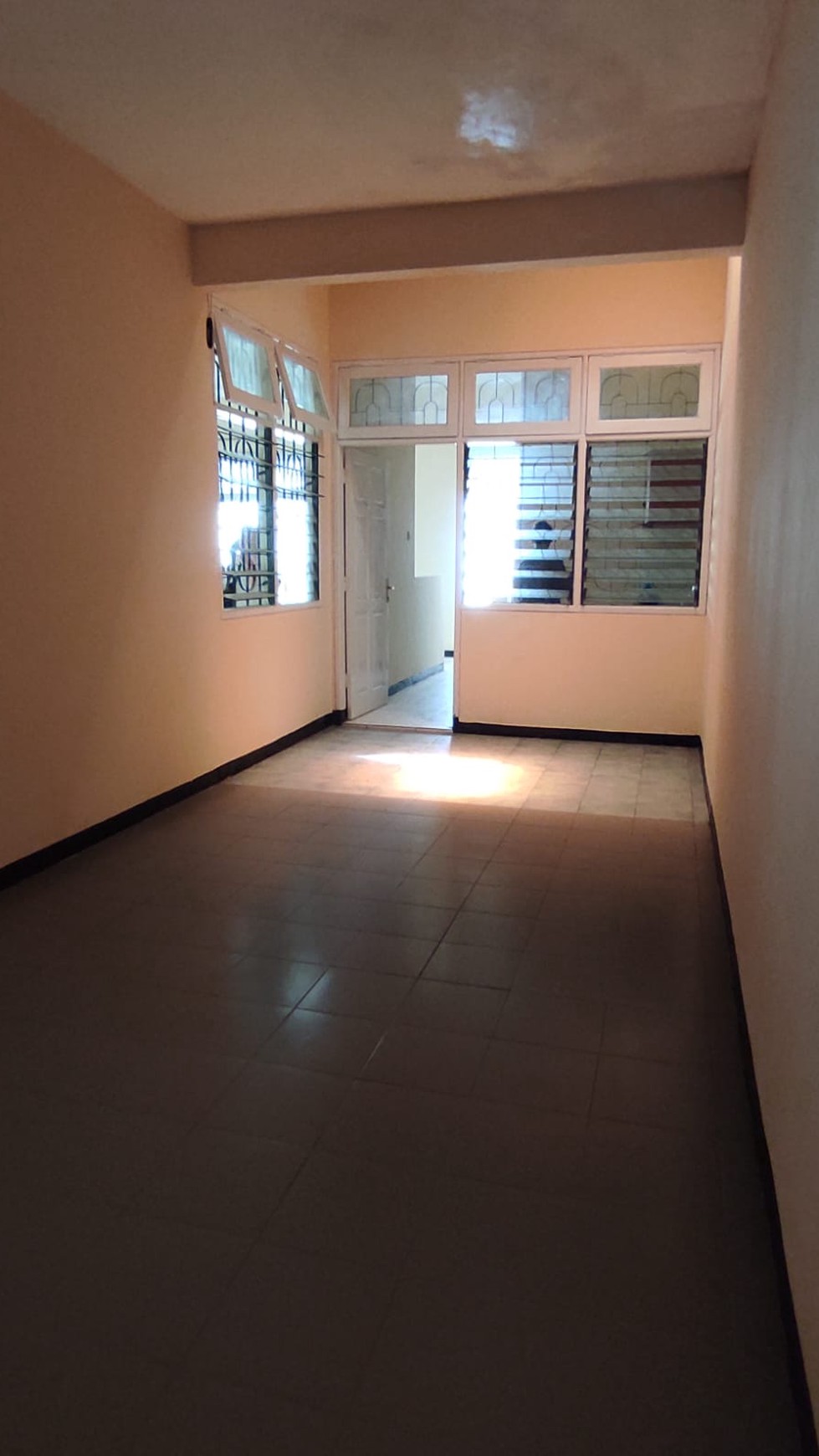 Rumah di Rungkut Mapan Selatan Surabaya Timur, Cocok untuk Keluarga