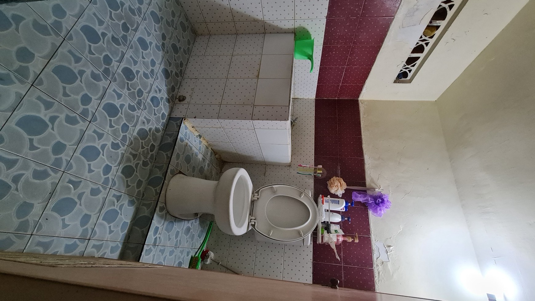 Dijual Rumah di Semolowaru Elok Surabaya Timur, Under 1 M!