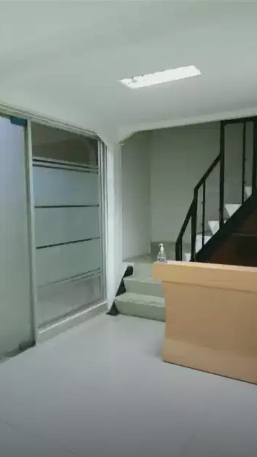 Dijual cepat office