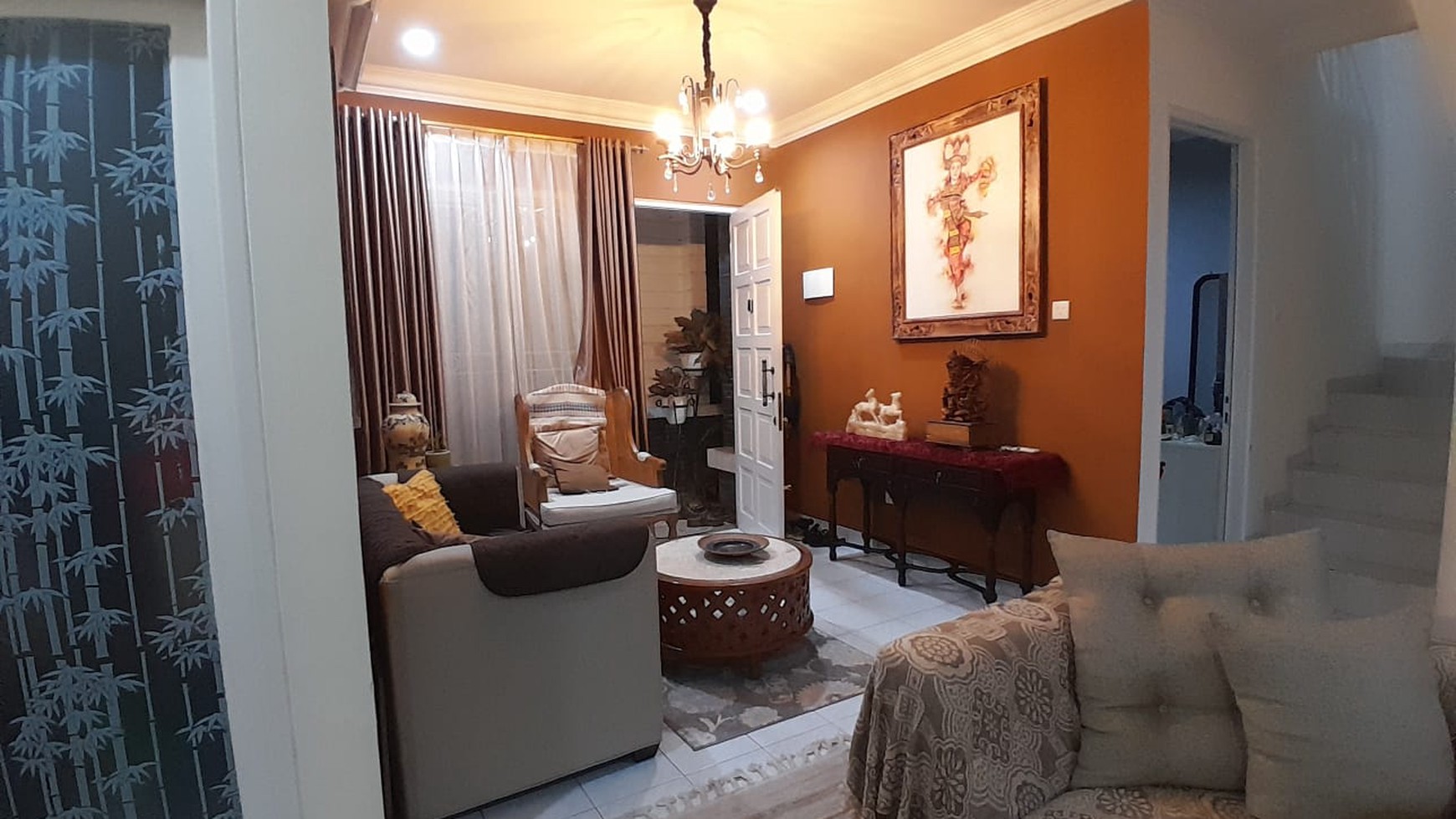 Rumah Nyaman di LEGENDA WISATA Cibubur