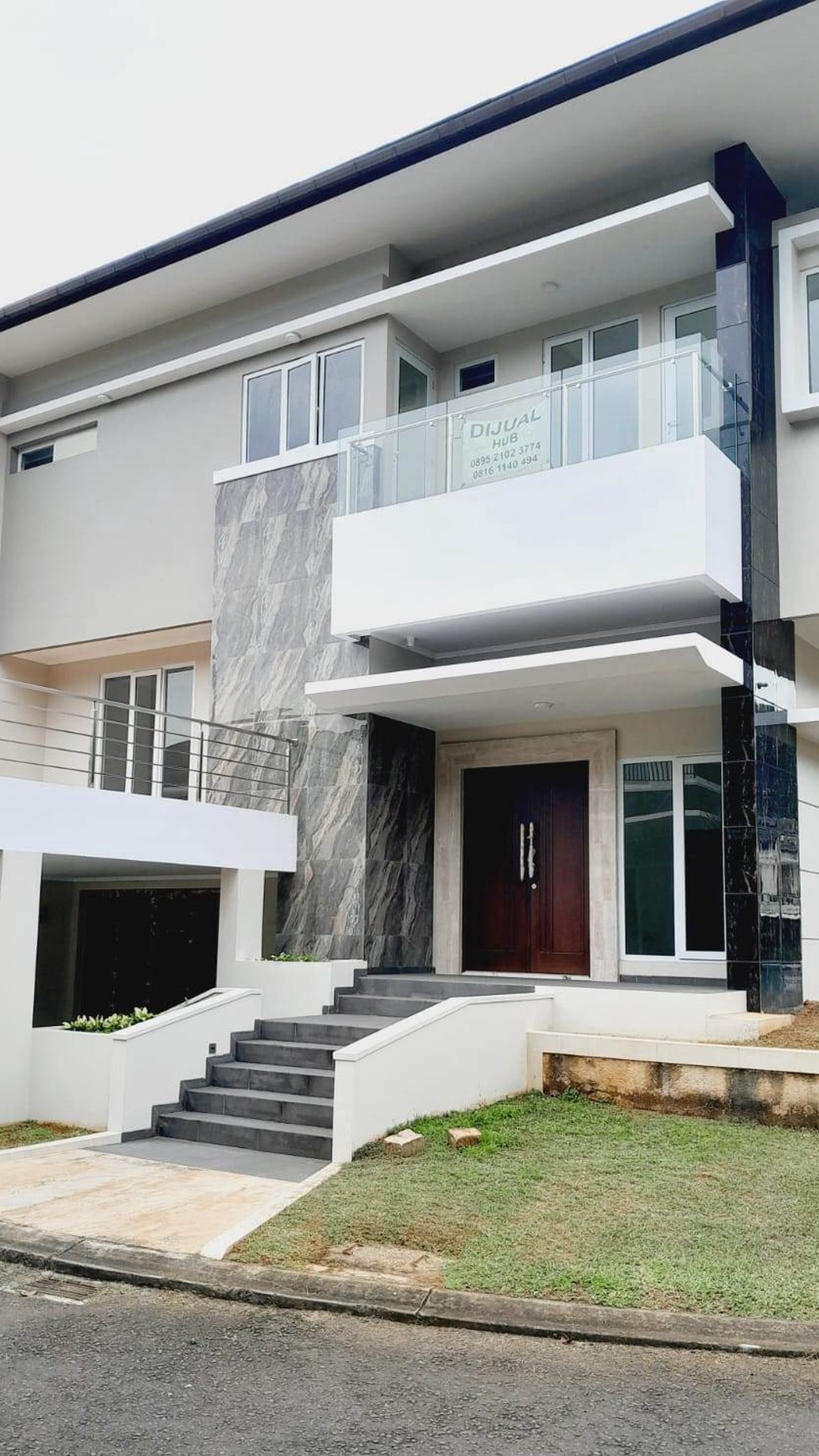 Rumah baru 3 lantai Di The Green BSD 