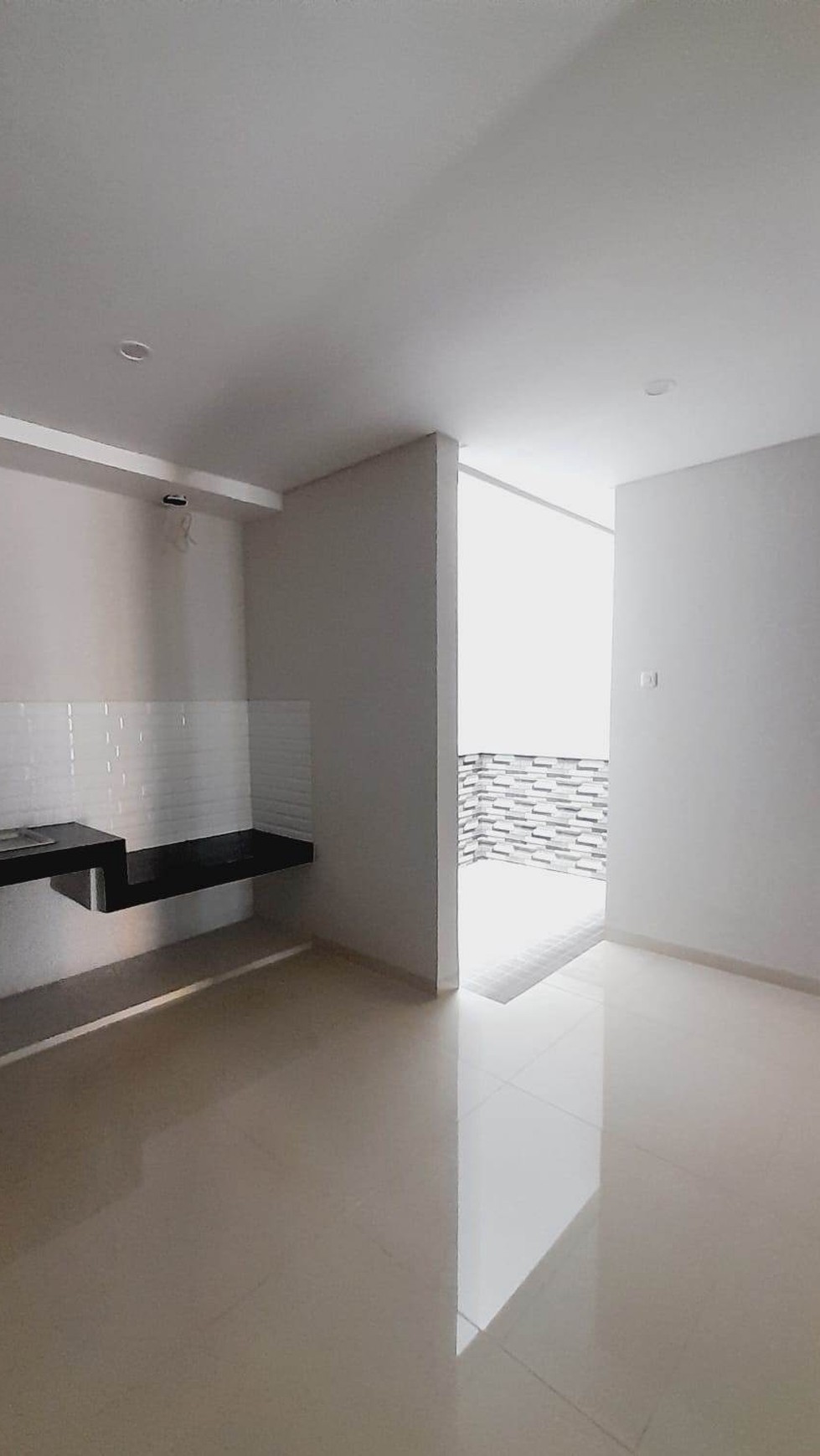 Rumah baru 3 lantai Di The Green BSD 