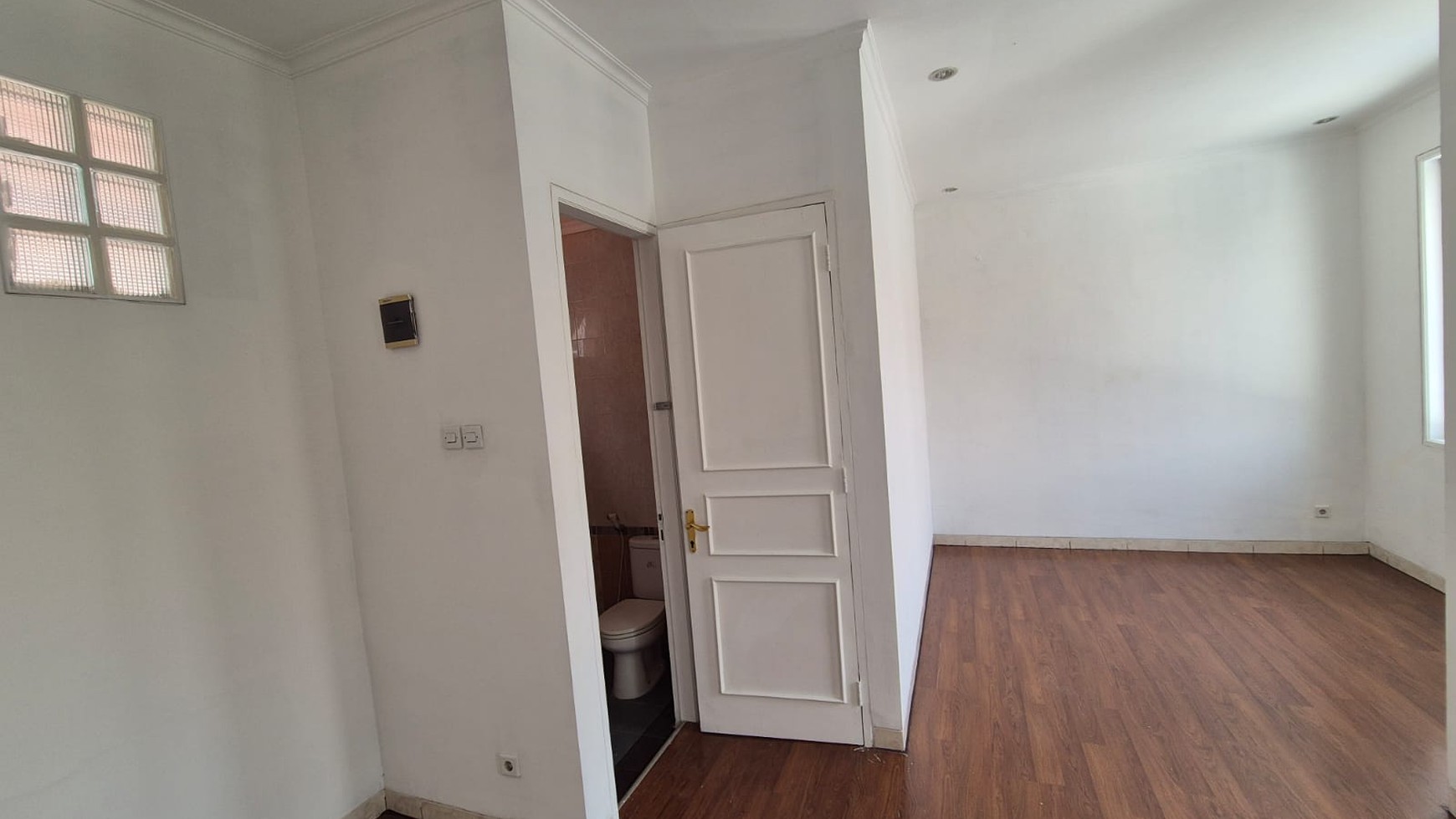 Dijual Rumah Di Taman Puspa Harapan Indah, Bekasi