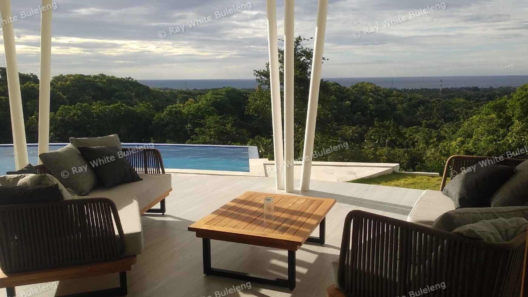 Tranquil Luxury Villa with Ocean, Rice Field & Hill Views - Lovina Paradise