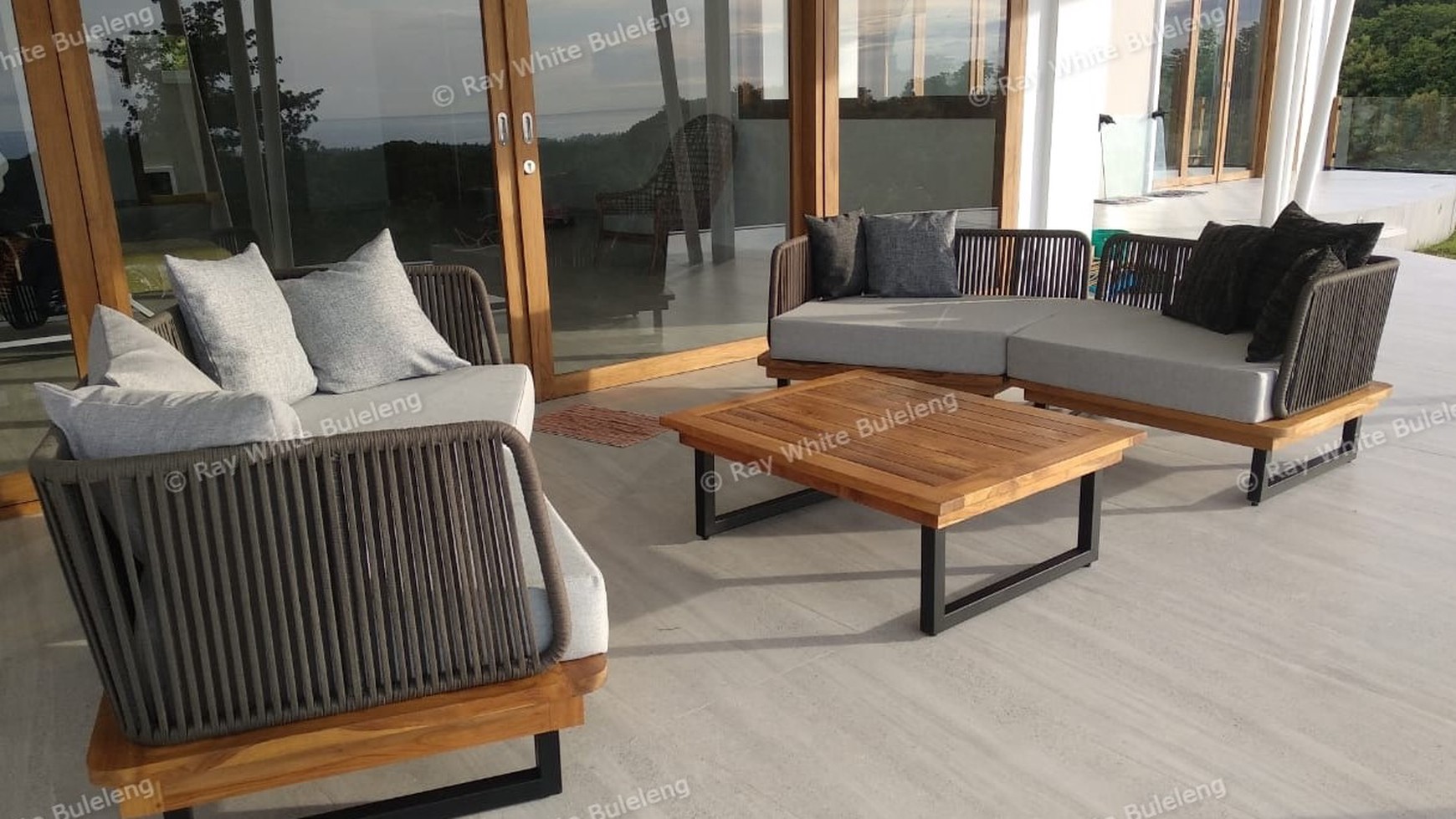 Tranquil Luxury Villa with Ocean, Rice Field & Hill Views - Lovina Paradise