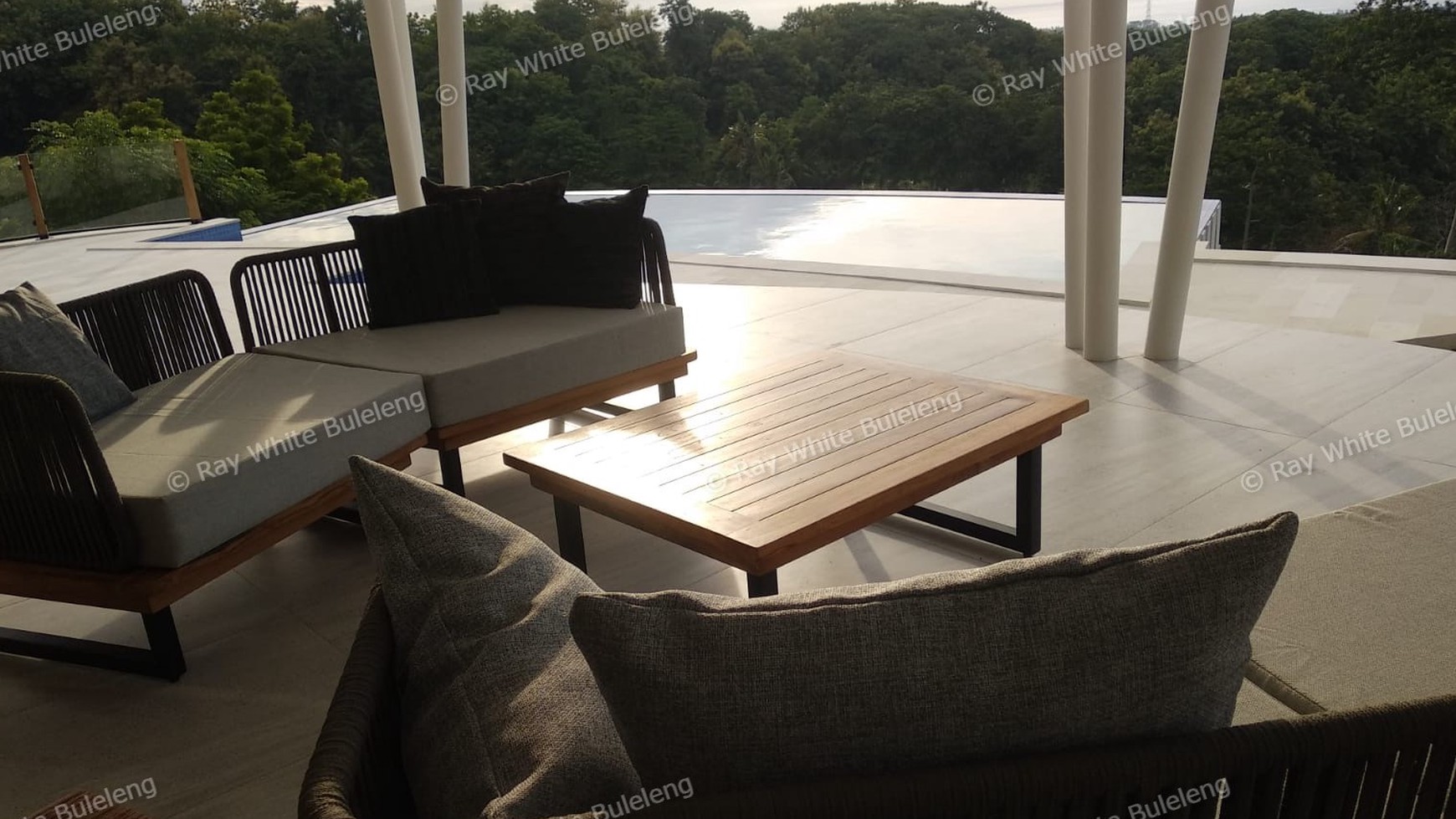 Tranquil Luxury Villa with Ocean, Rice Field & Hill Views - Lovina Paradise
