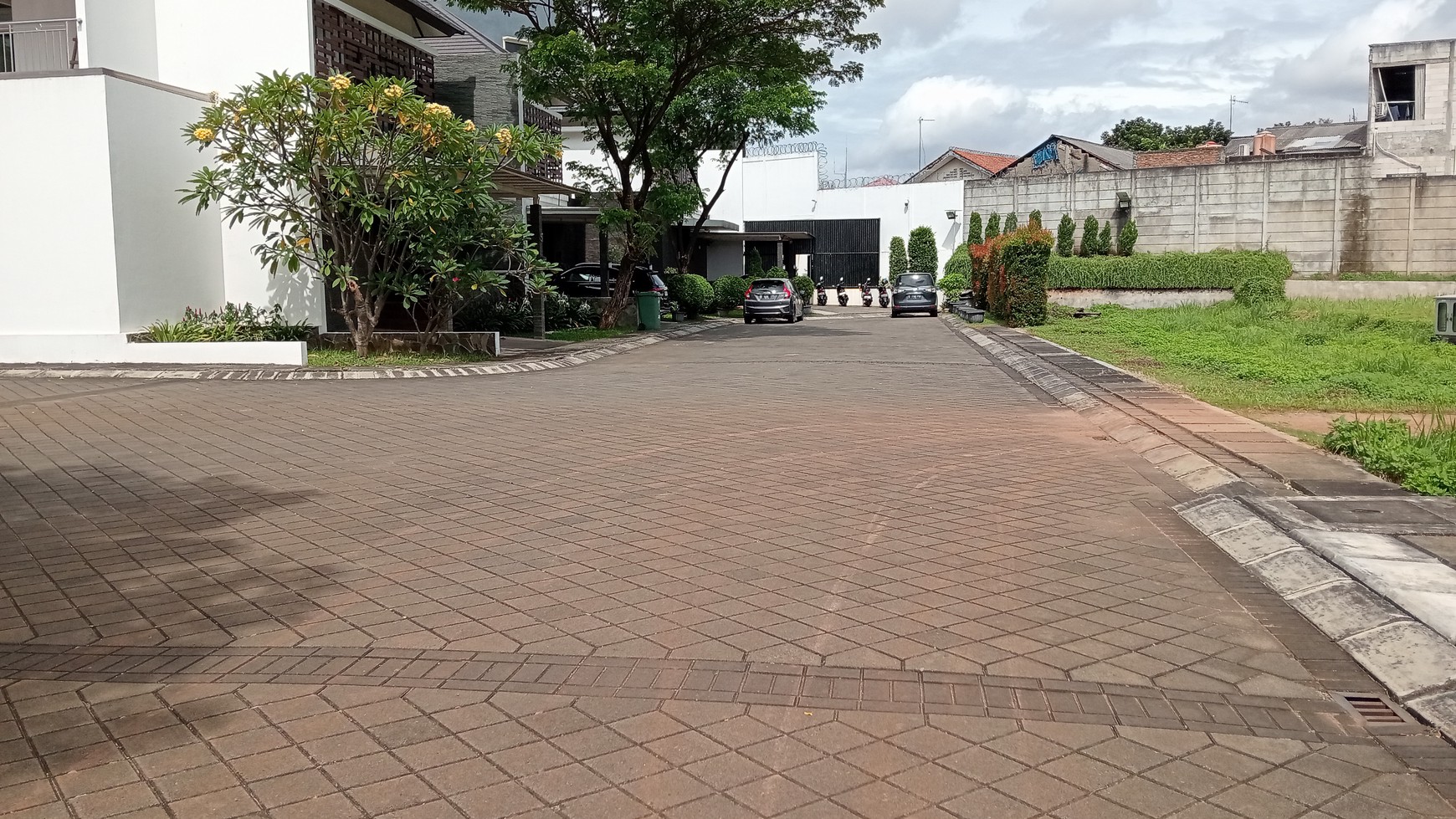 Cibubur, MEWAH, BARU, 2 Lantai, BEBAS BANJIR, Hunian Exclusive, HARGA NEGO