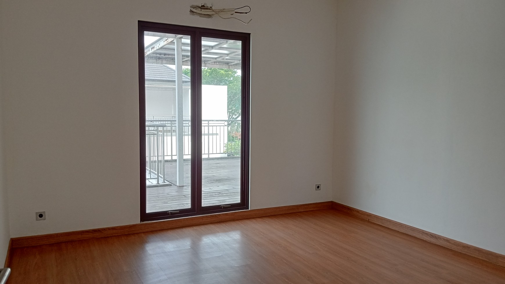 Cibubur, MEWAH, BARU, 2 Lantai, BEBAS BANJIR, Hunian Exclusive, HARGA NEGO