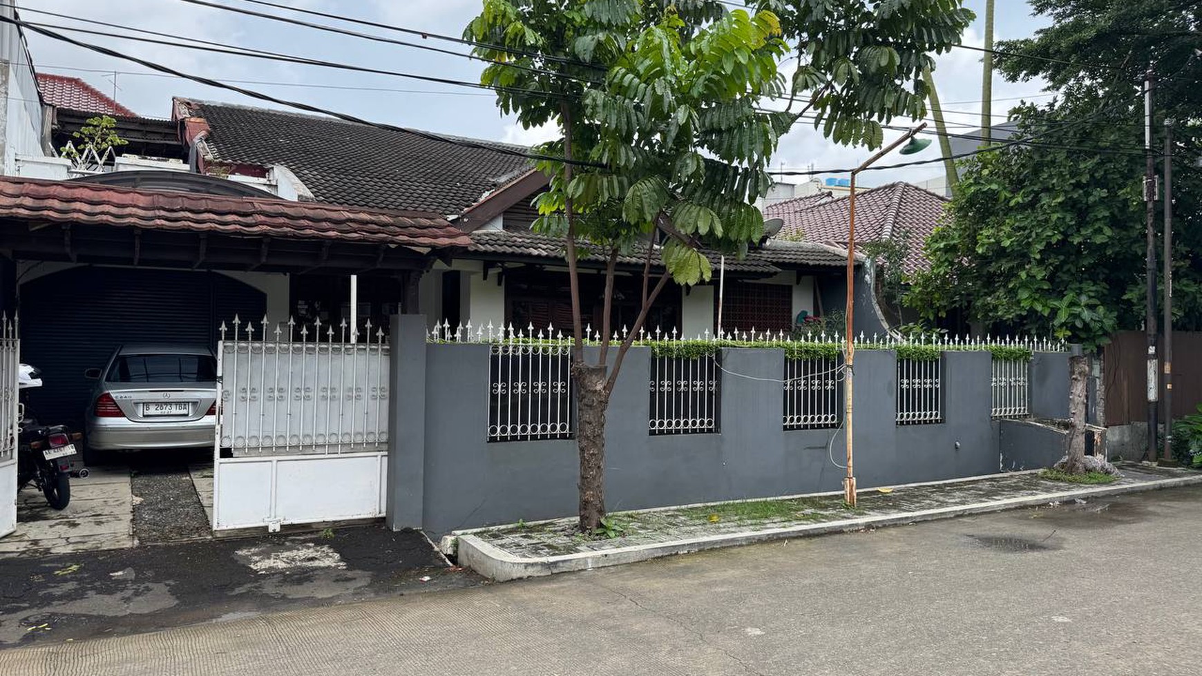 Cinere mega cinere luas 375 jalan utama disewakan