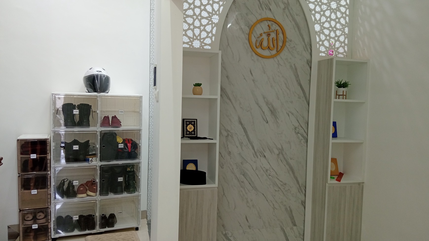 Kelapa Dua Depok, Baru, 3 Lantai, Siap Huni, Lokasi Strategis, Bisa Cash/KPR, Harga NEGO