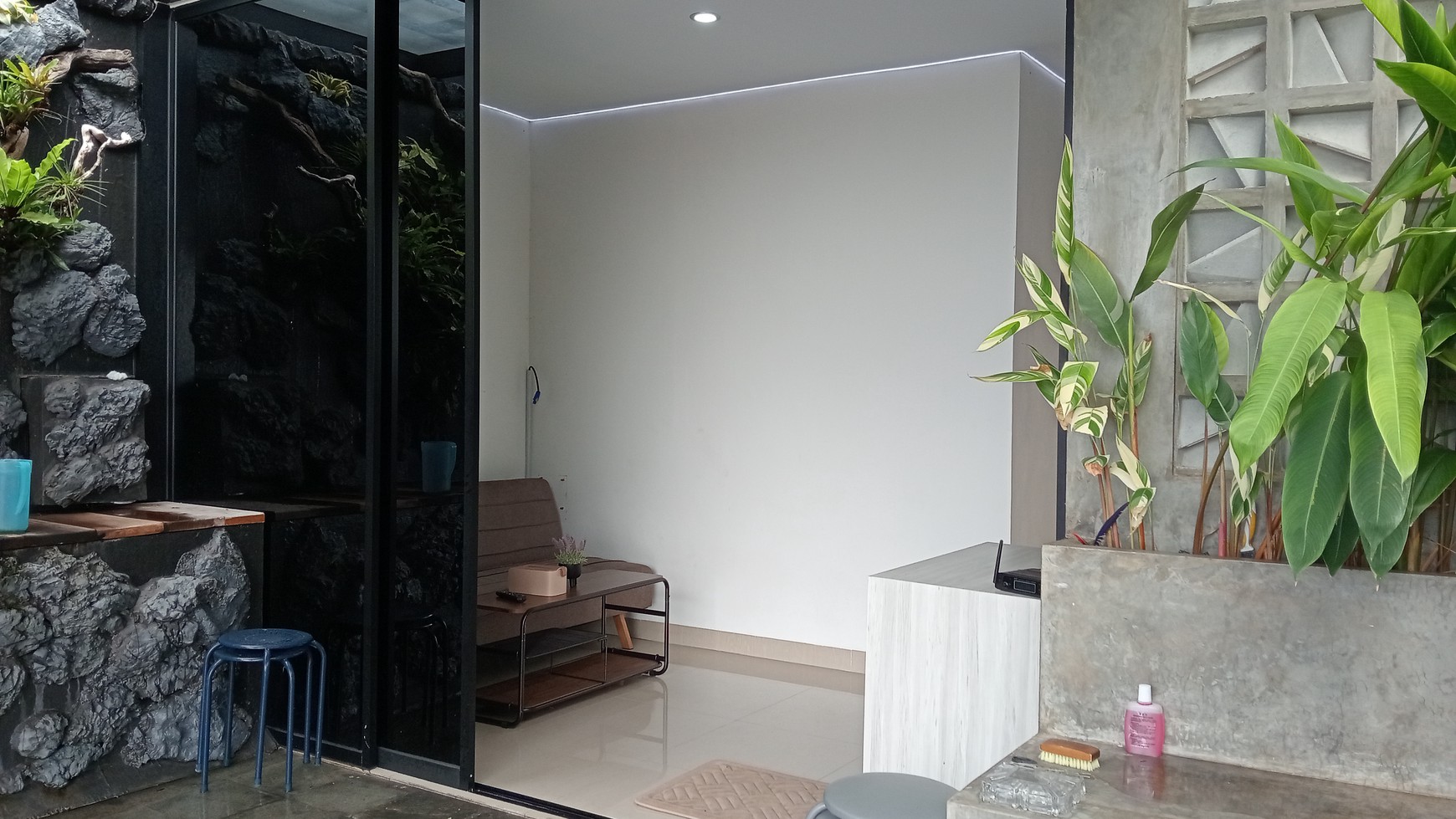 Kelapa Dua Depok, Baru, 3 Lantai, Siap Huni, Lokasi Strategis, Bisa Cash/KPR, Harga NEGO
